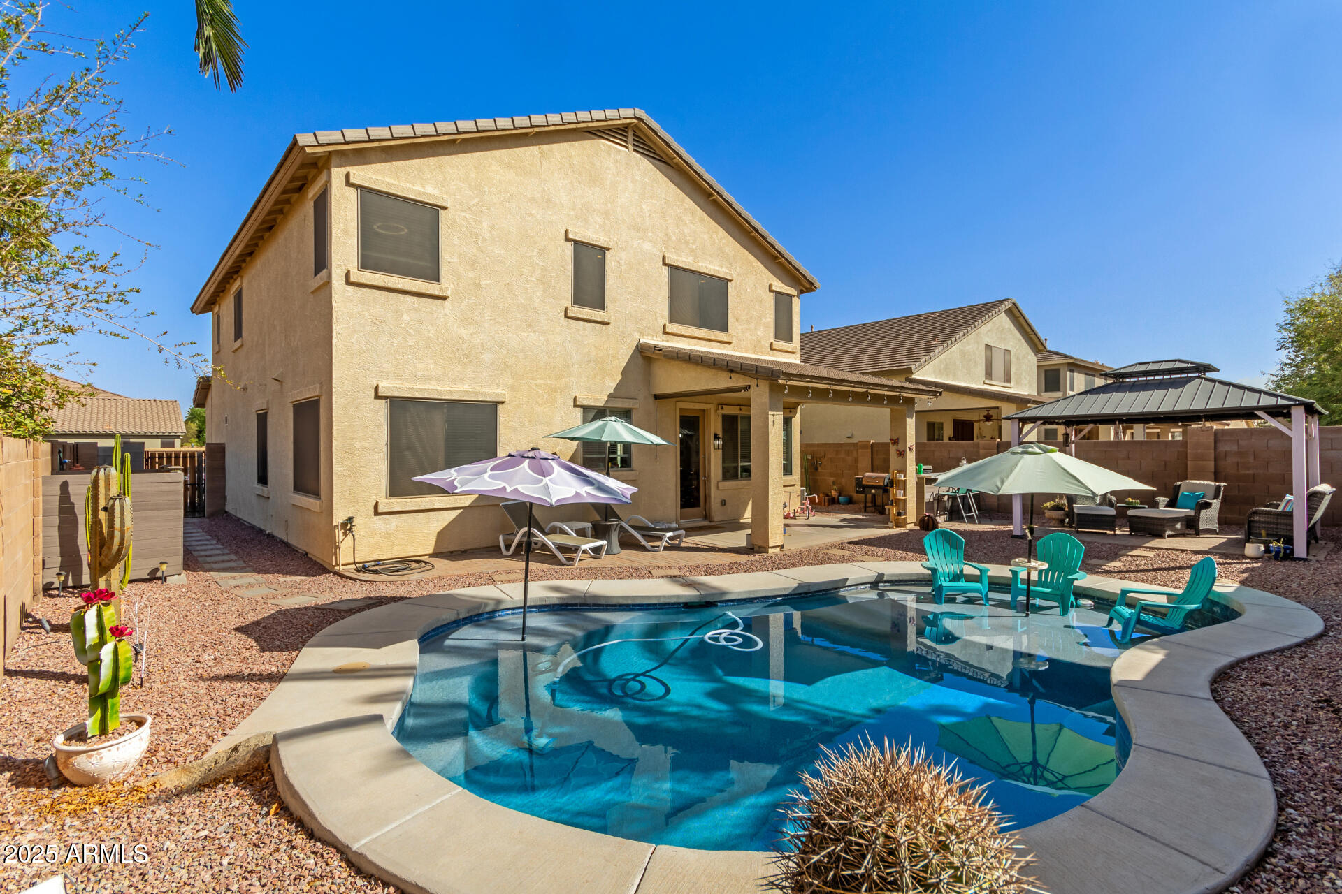 3285 E LAFAYETTE Avenue