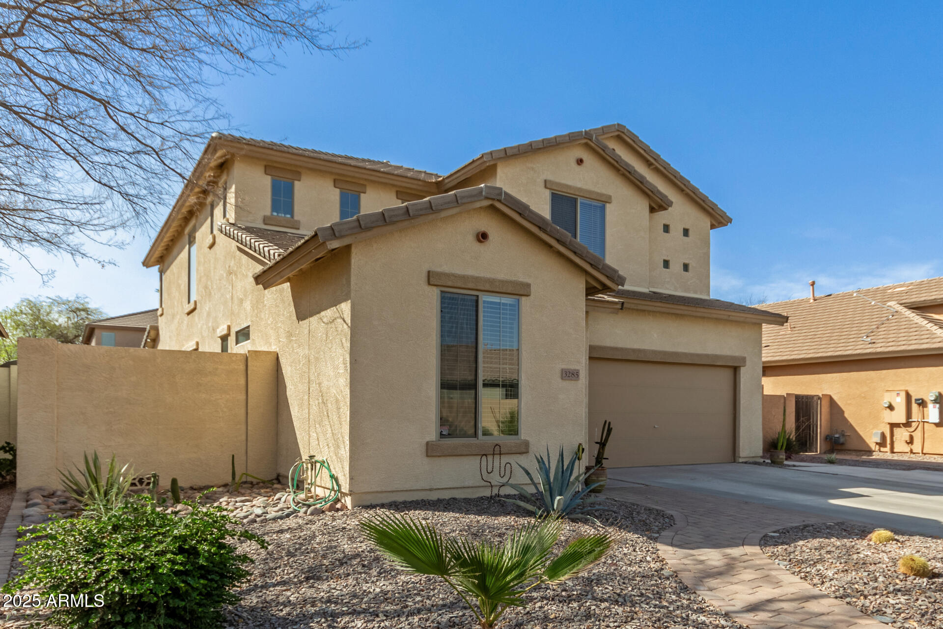 3285 E LAFAYETTE Avenue