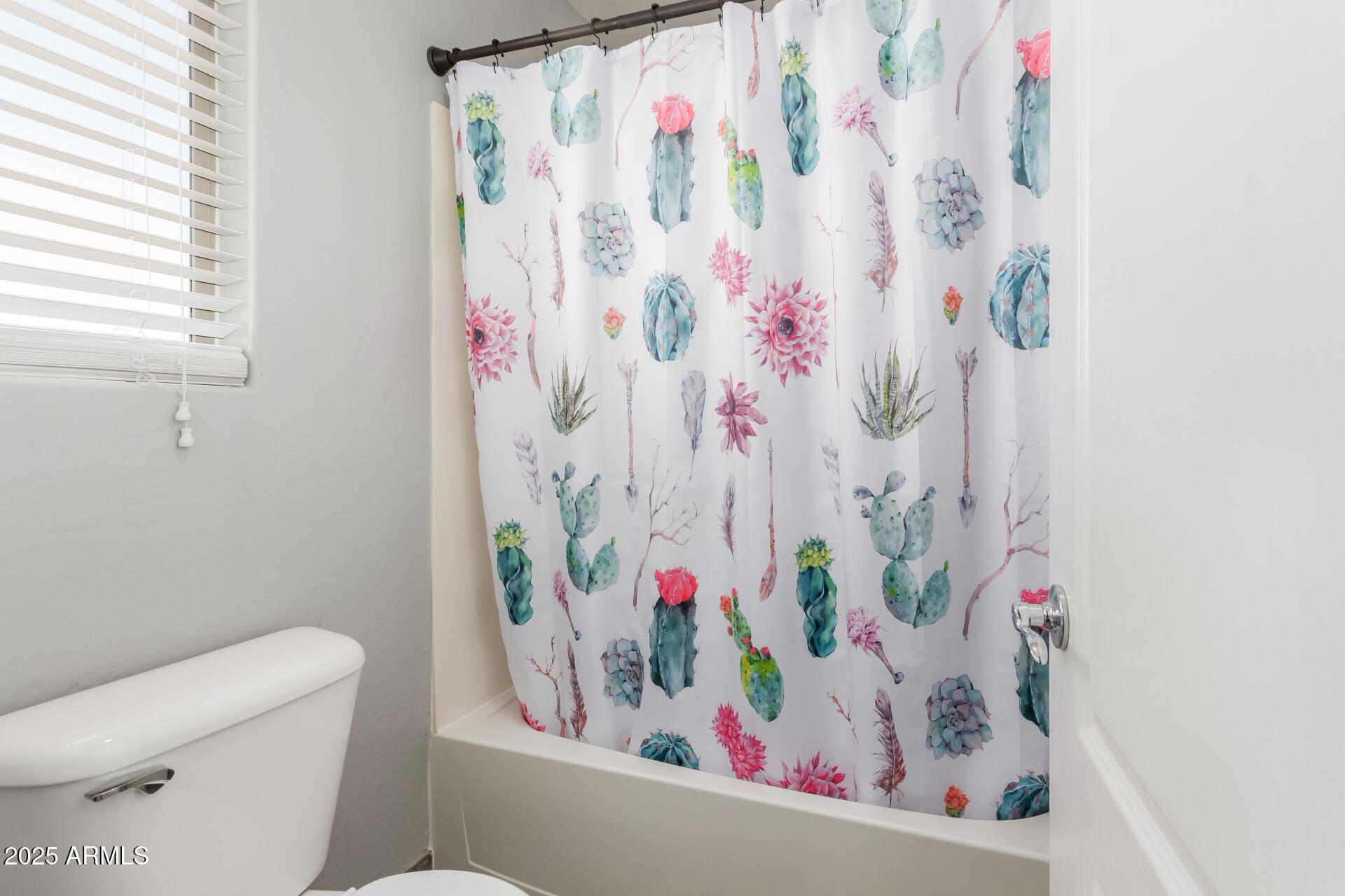 3285 E LAFAYETTE Avenue