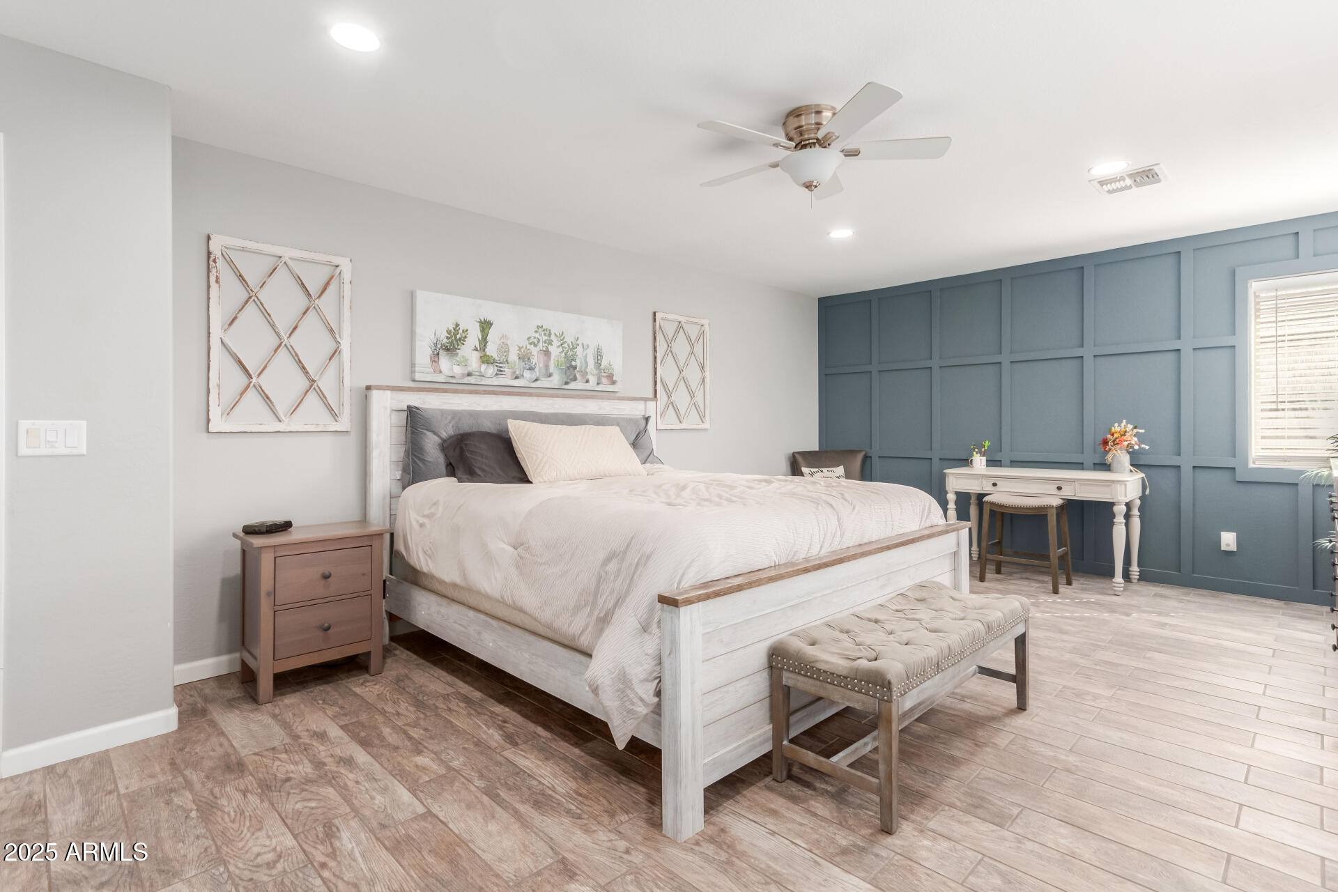 3285 E LAFAYETTE Avenue