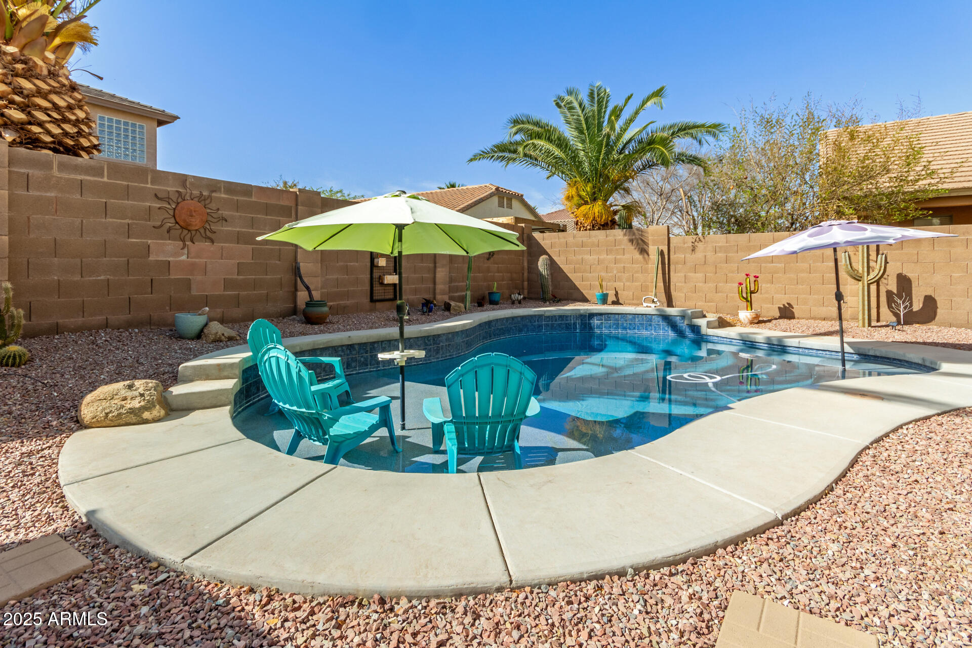 3285 E LAFAYETTE Avenue