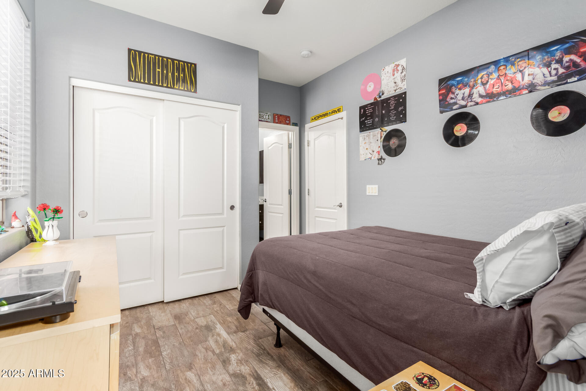 3285 E LAFAYETTE Avenue