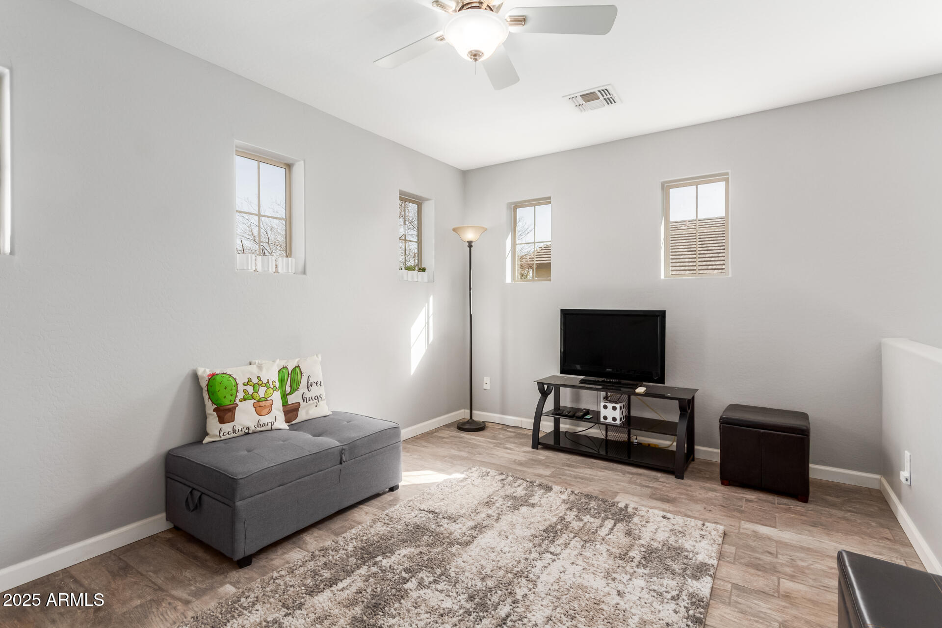 3285 E LAFAYETTE Avenue