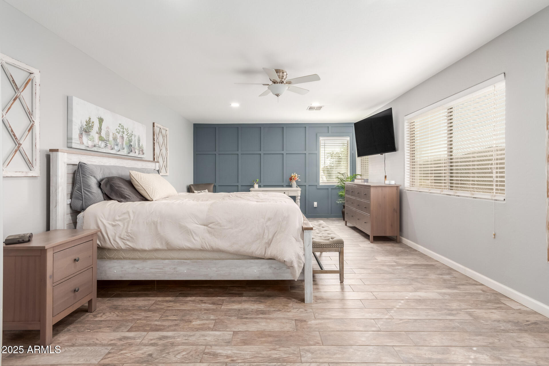 3285 E LAFAYETTE Avenue