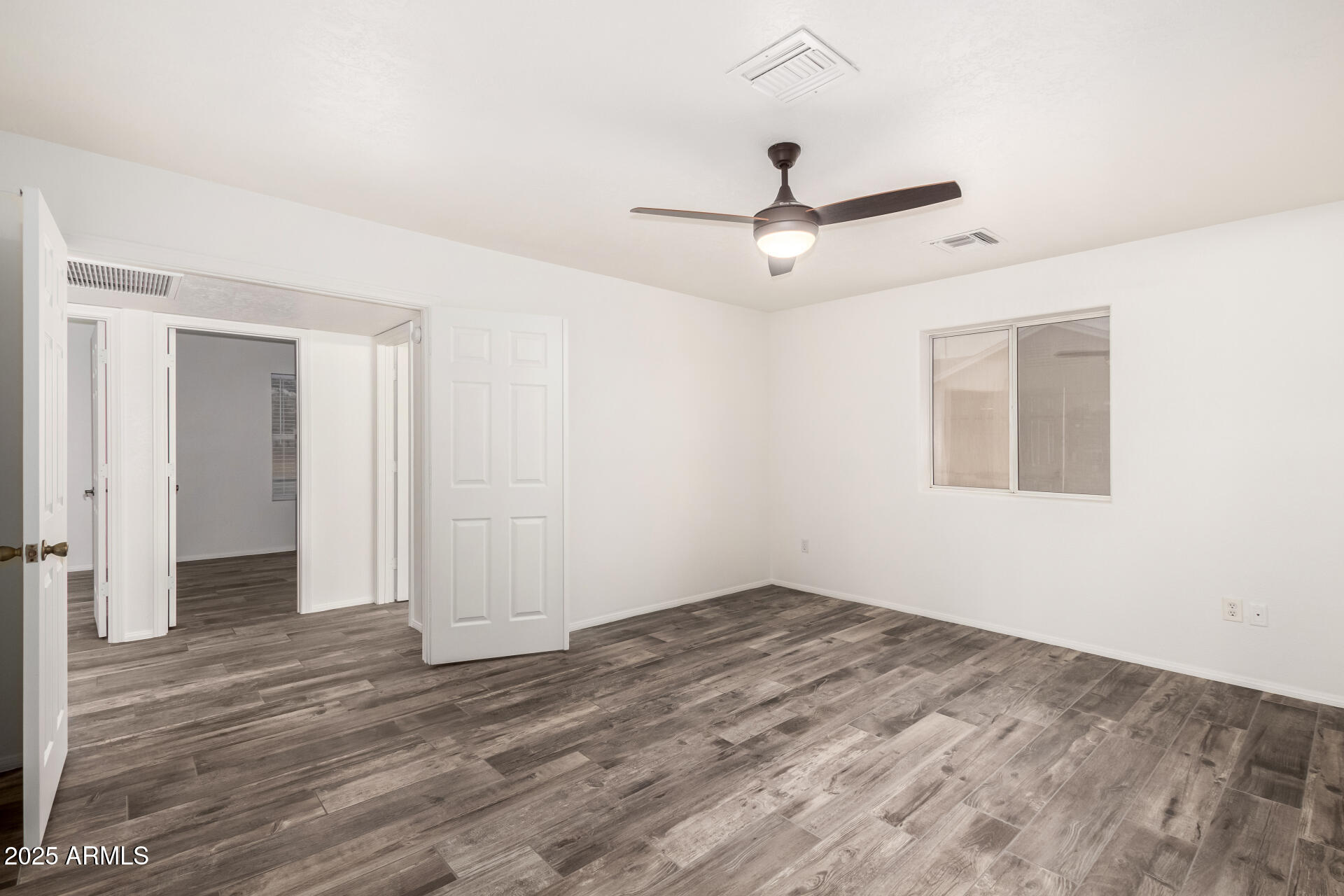 8027 E QUARTERLINE Road
