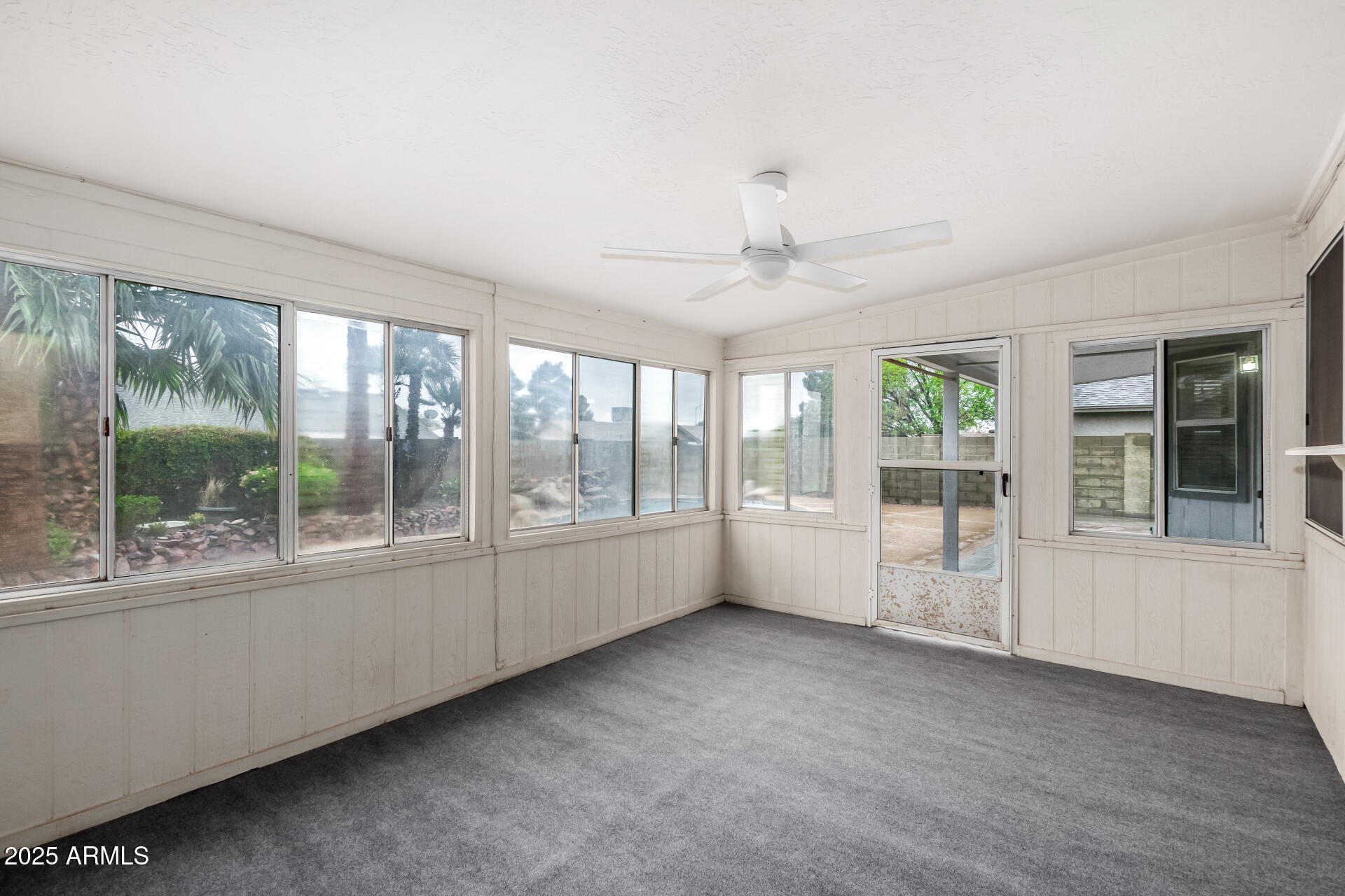 8027 E QUARTERLINE Road