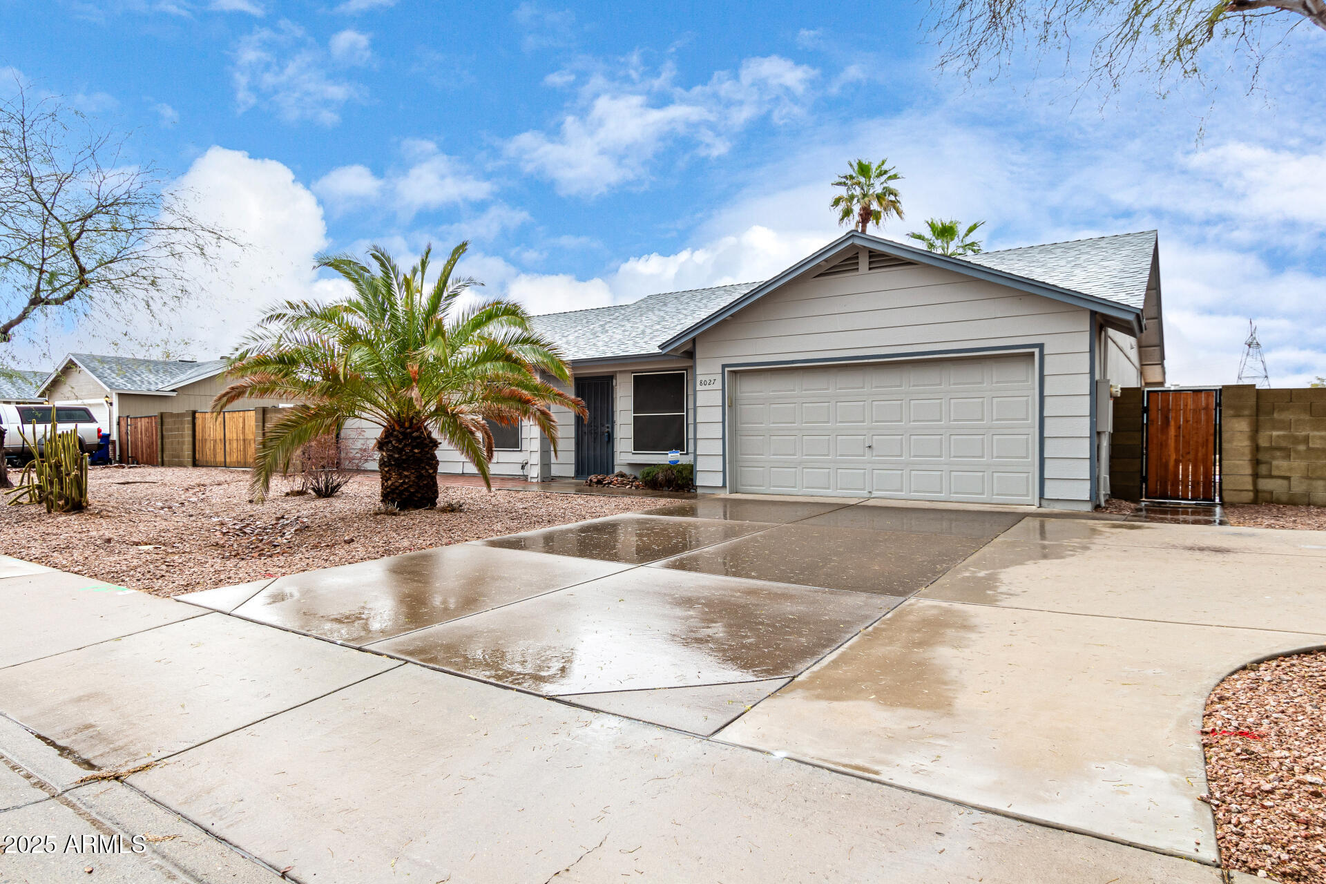 8027 E QUARTERLINE Road