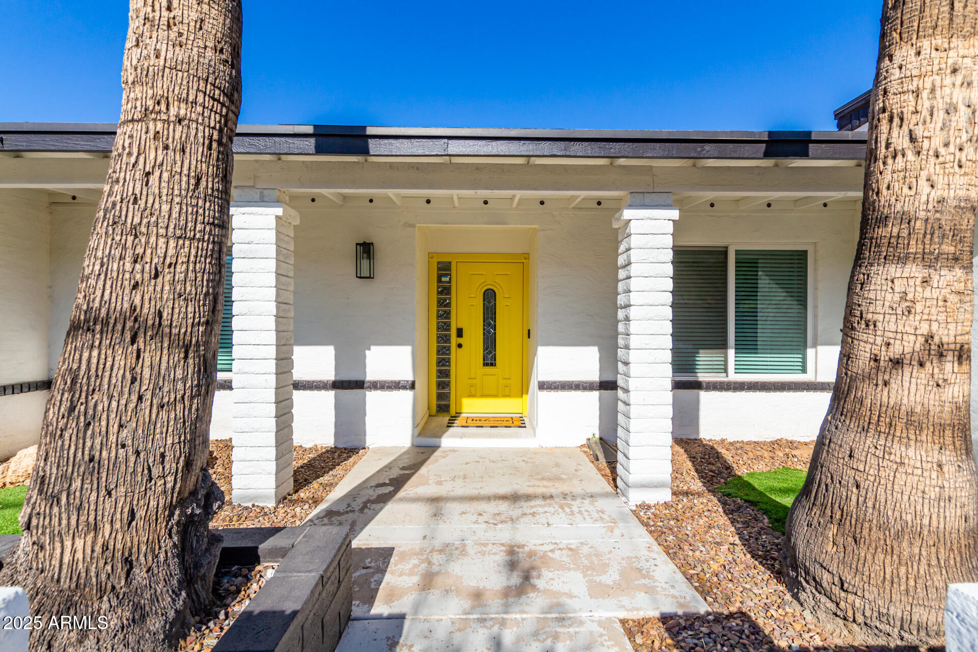 544 W THUNDERBIRD Road