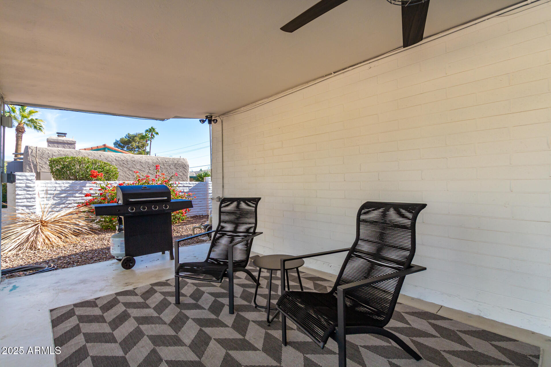 544 W THUNDERBIRD Road