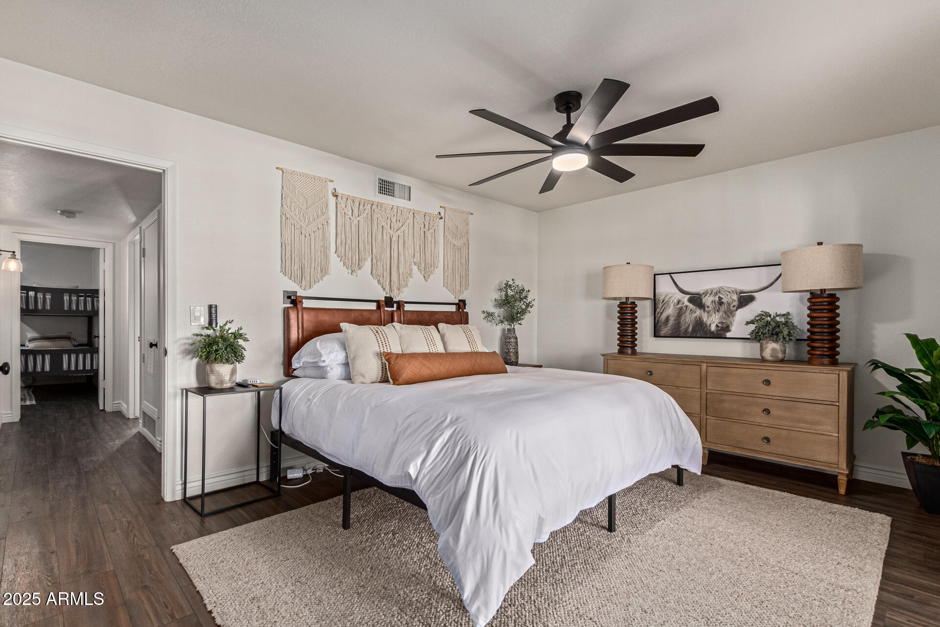 544 W THUNDERBIRD Road