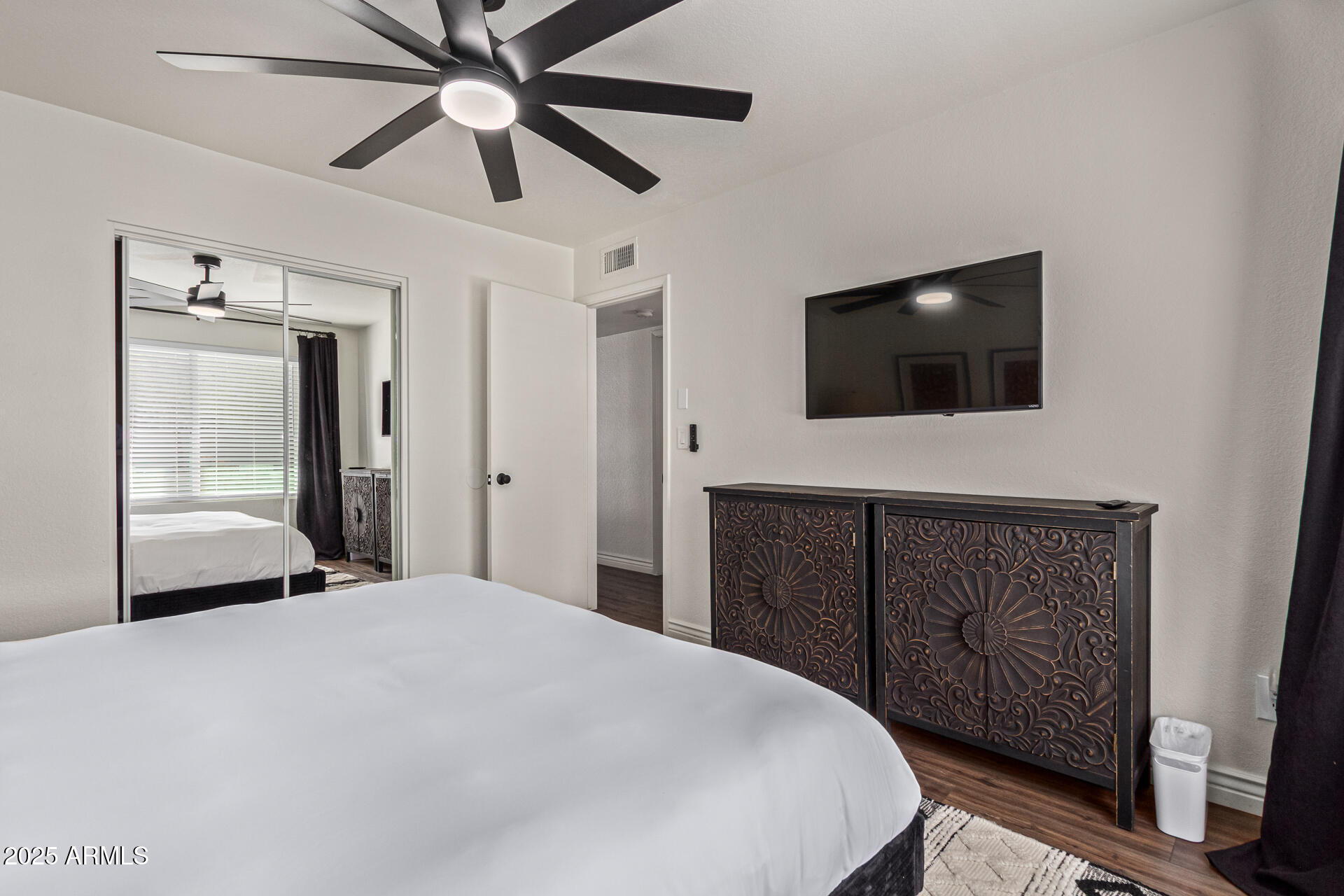 544 W THUNDERBIRD Road