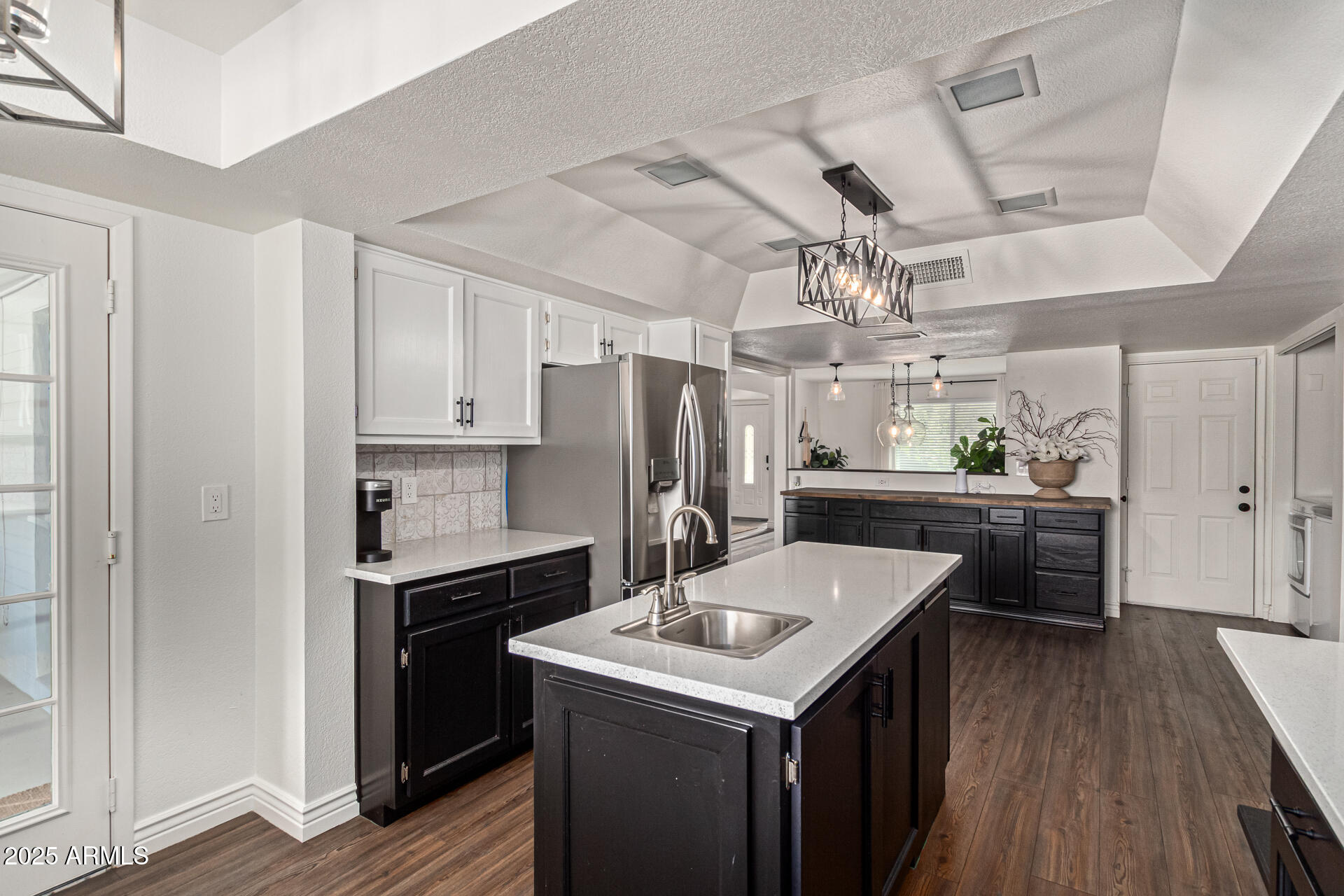 544 W THUNDERBIRD Road