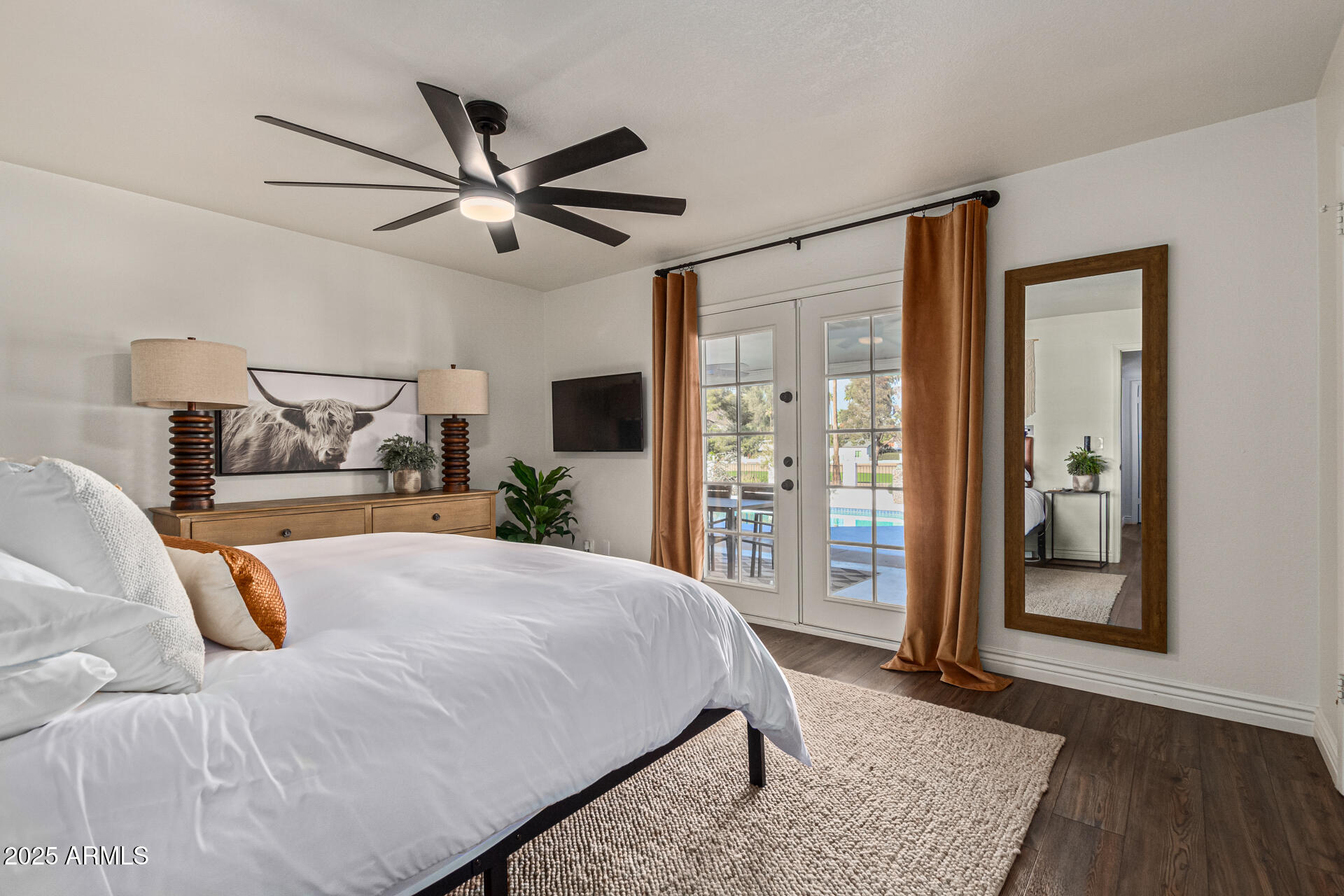 544 W THUNDERBIRD Road