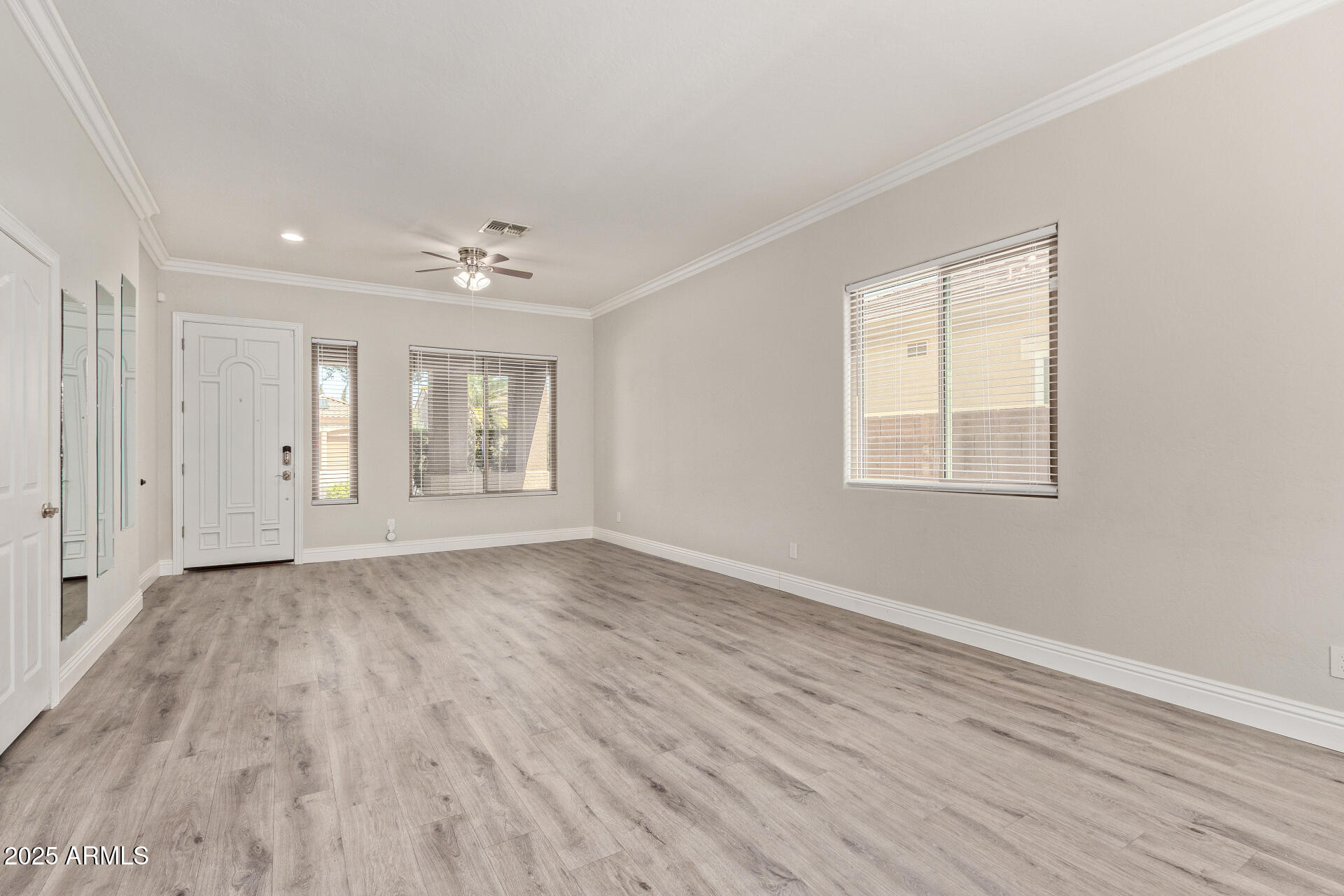 3437 E KINGBIRD Place