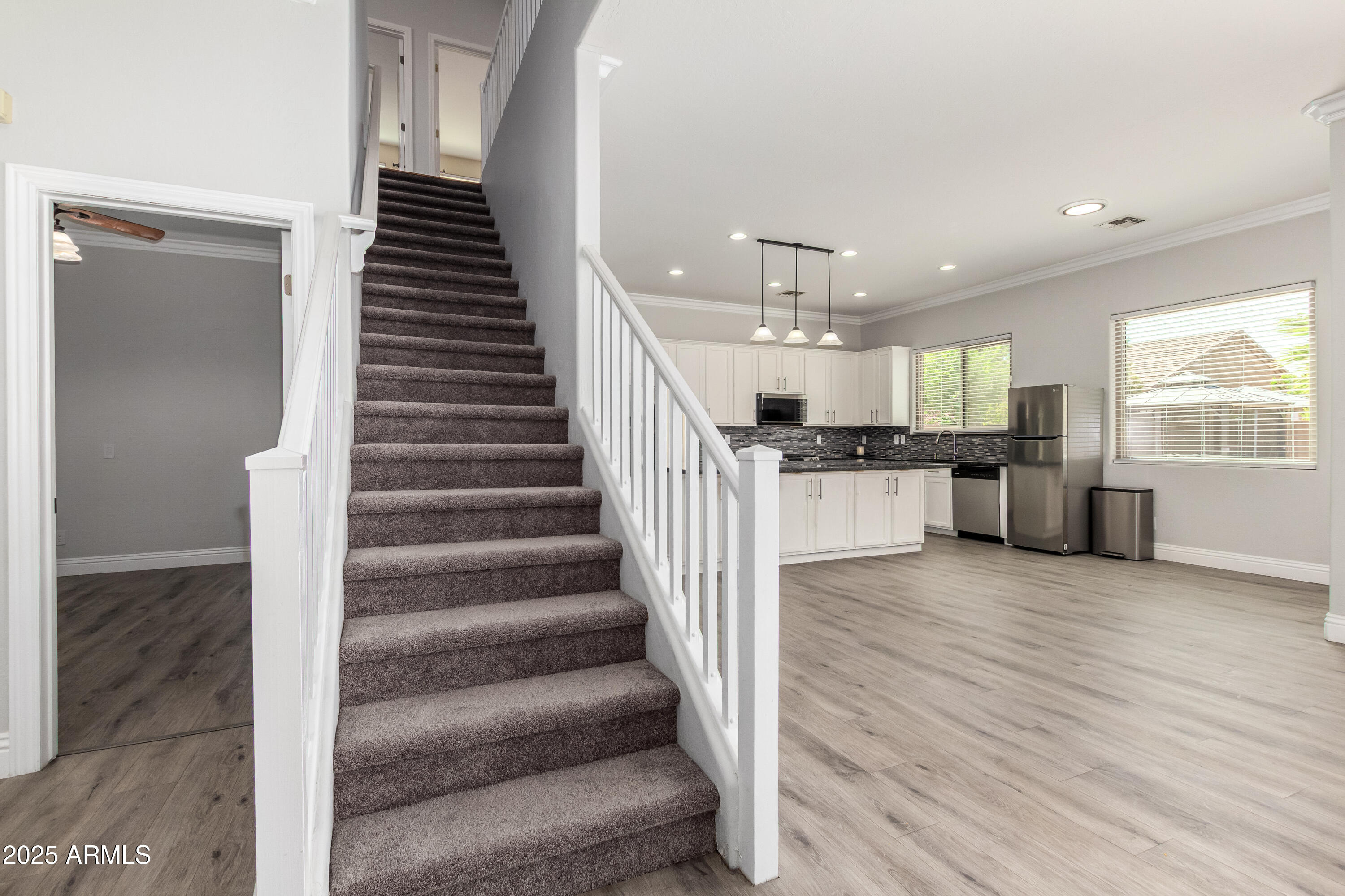 3437 E KINGBIRD Place