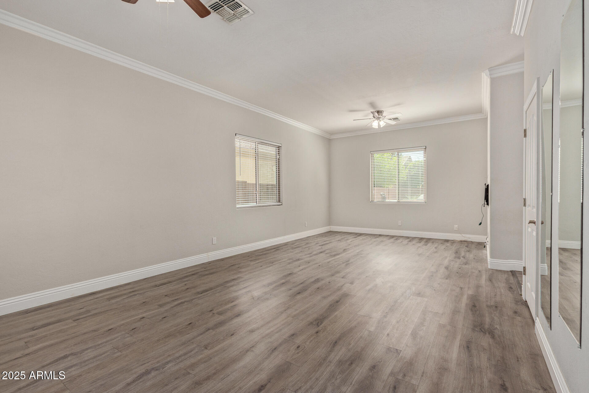 3437 E KINGBIRD Place