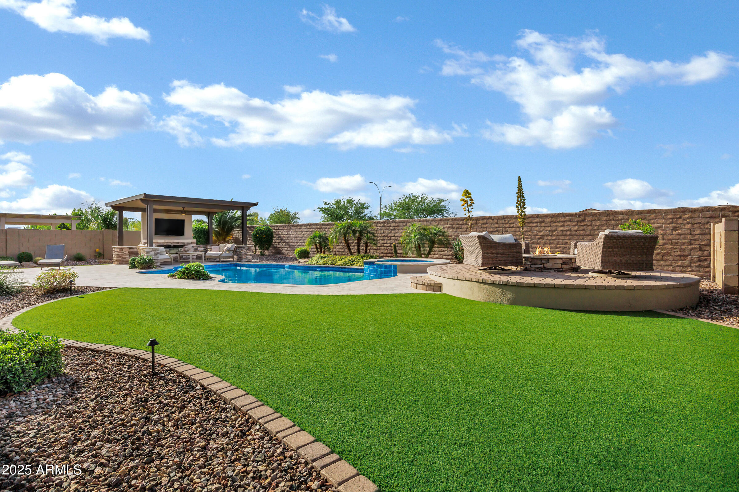 10544 E THATCHER Avenue