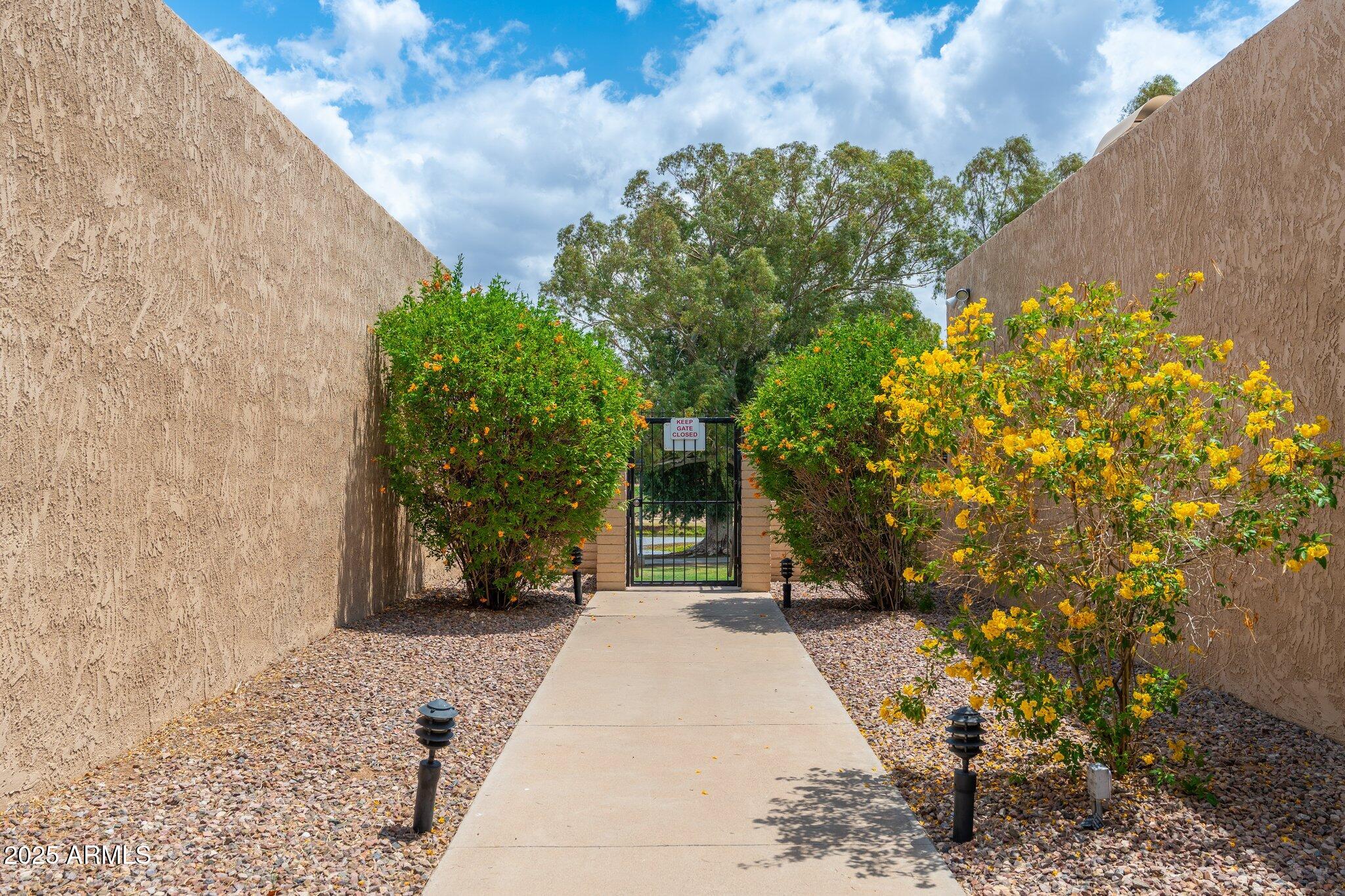 1217 N MILLER Road, 23