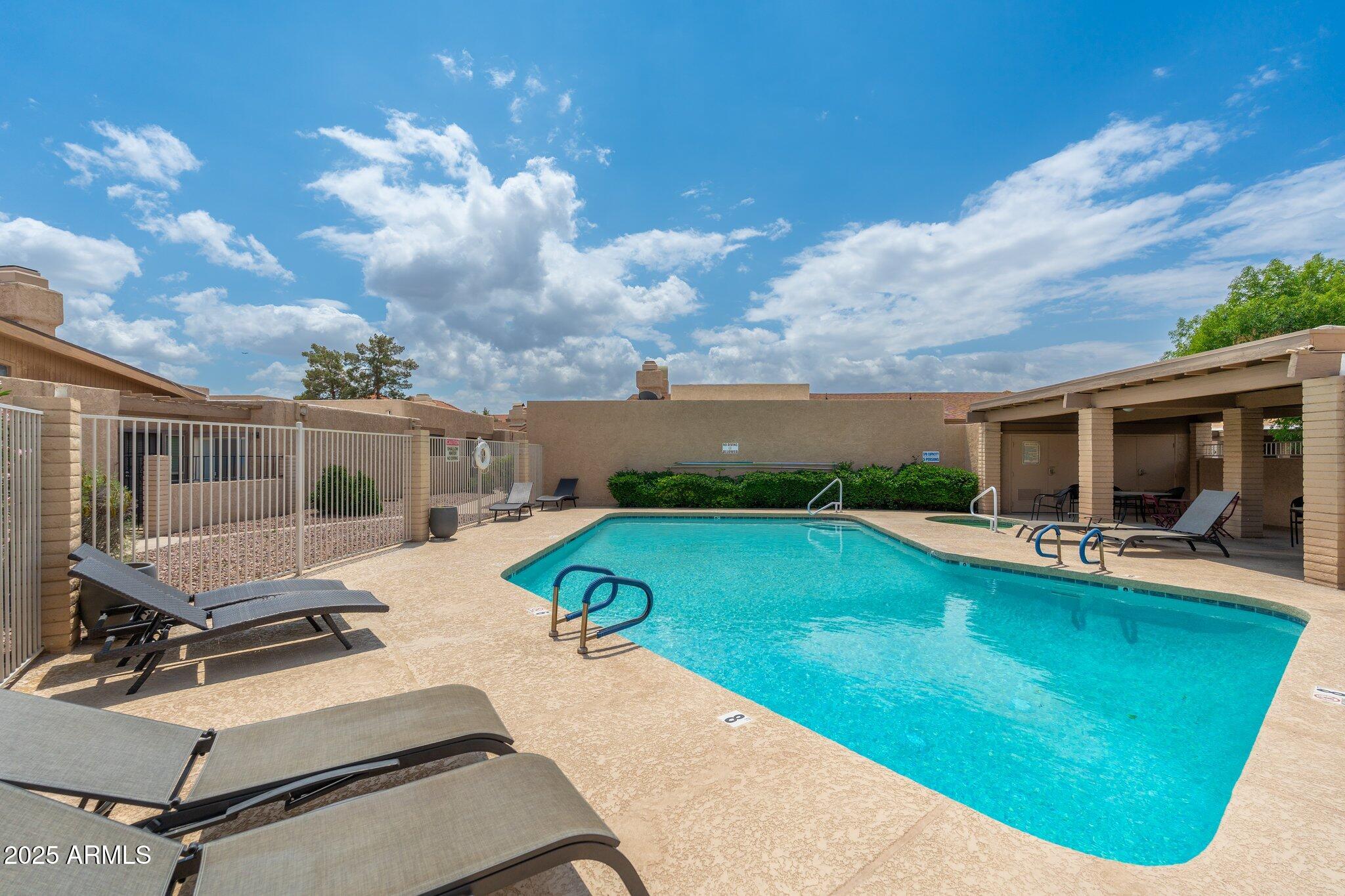 1217 N MILLER Road, 23