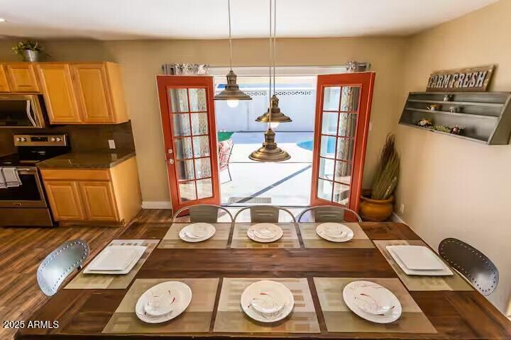 8447 E SHERIDAN Street