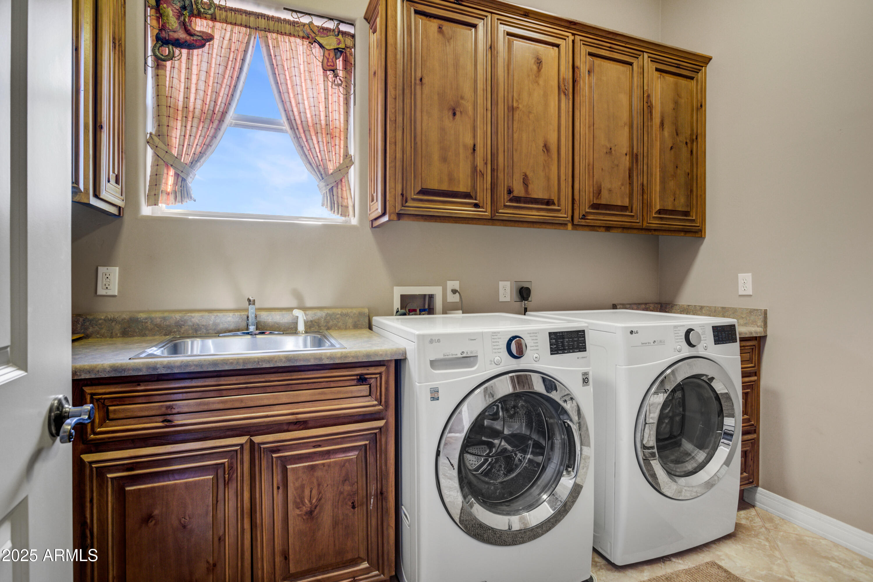 21384 E EXCELSIOR Avenue