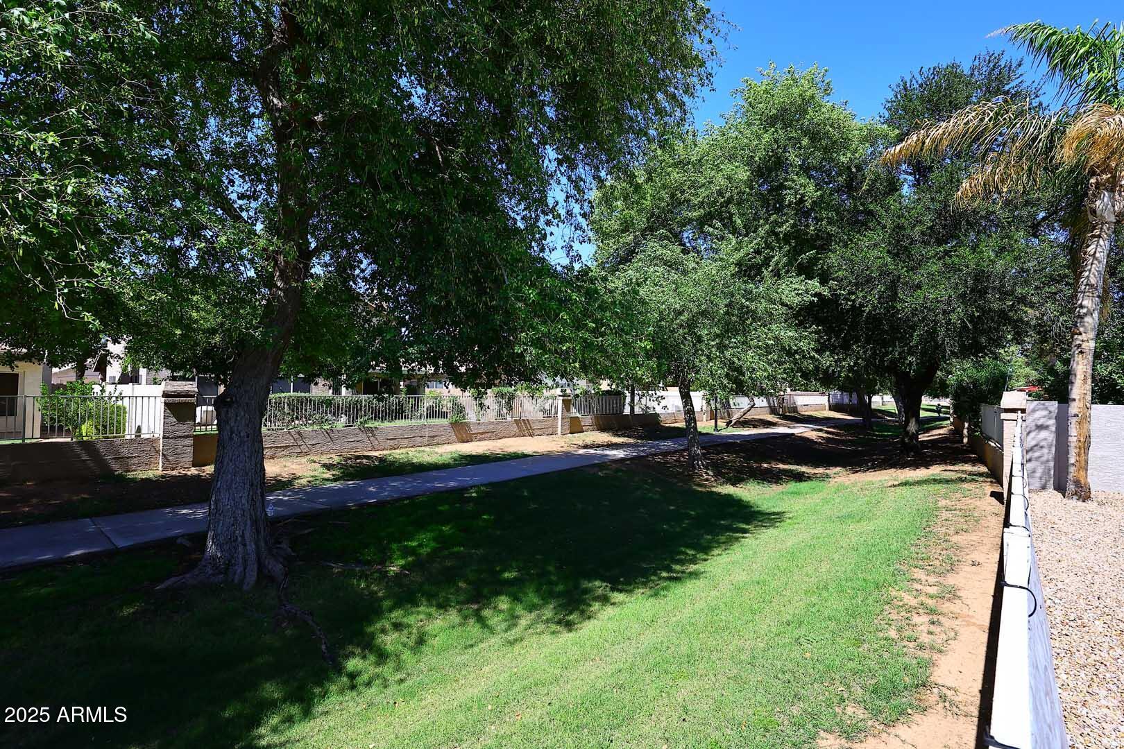 1640 W Gail Drive