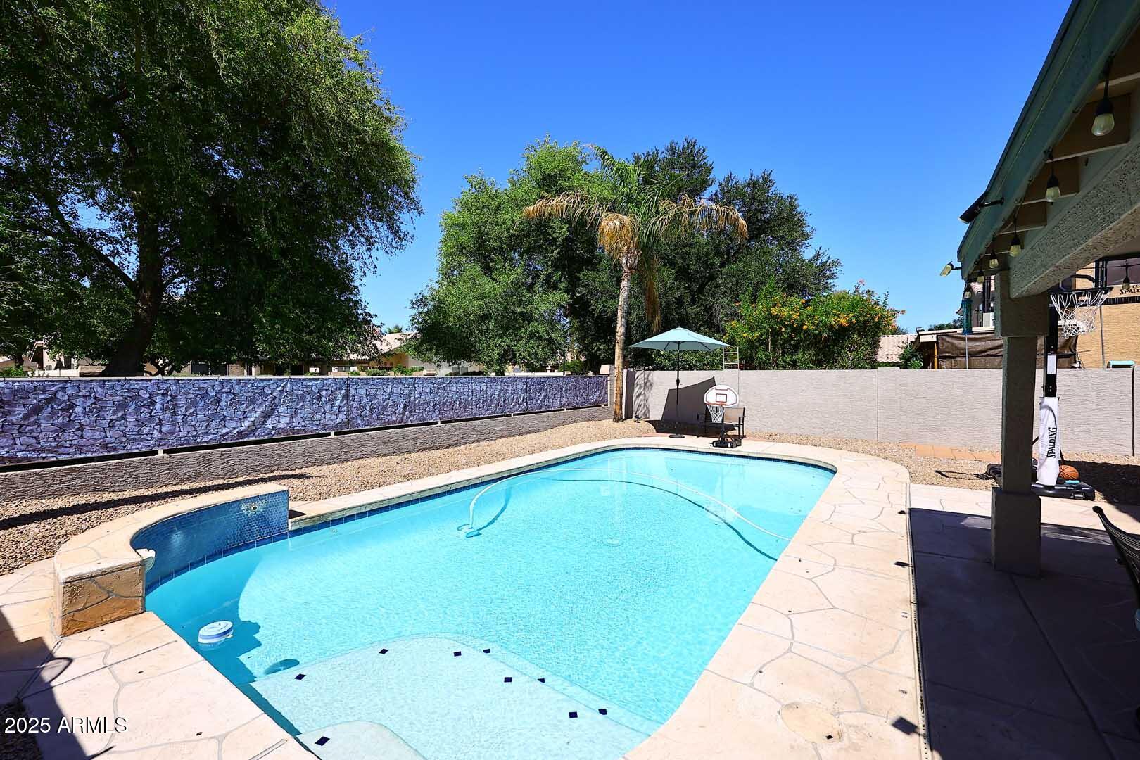 1640 W Gail Drive