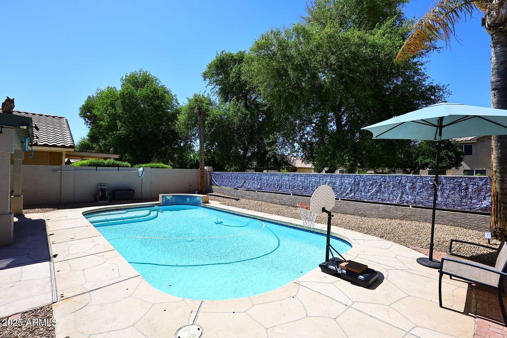 1640 W Gail Drive