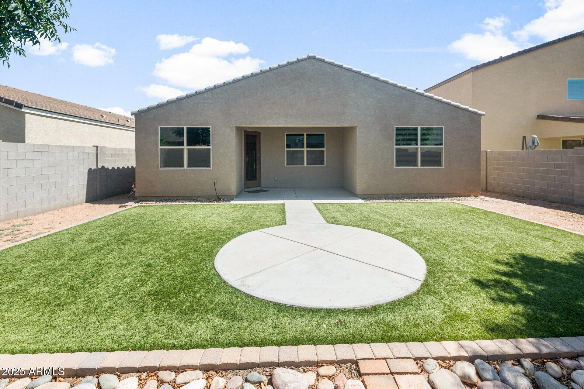 626 W TALLULA Trail
