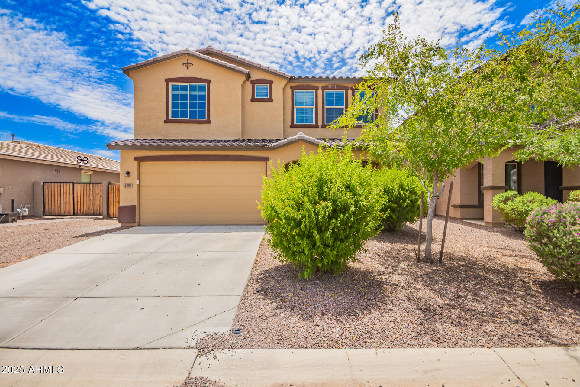 2091 W GARLAND Drive