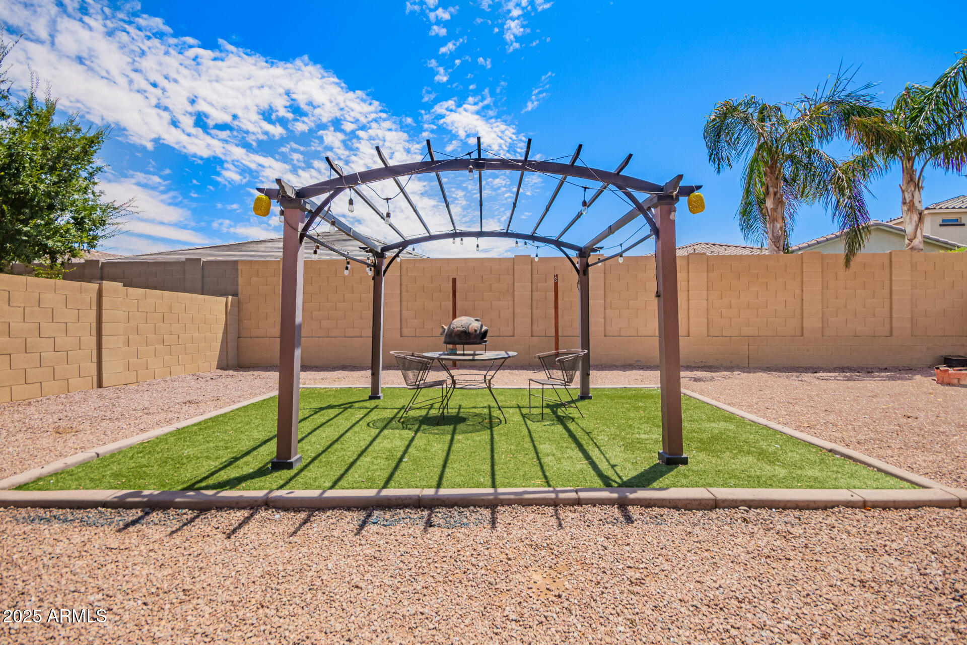 2091 W GARLAND Drive