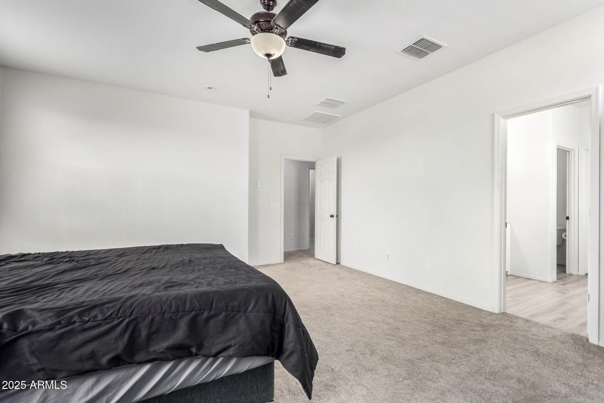 2091 W GARLAND Drive