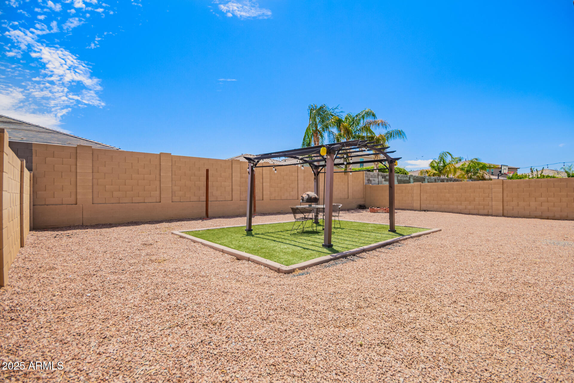 2091 W GARLAND Drive