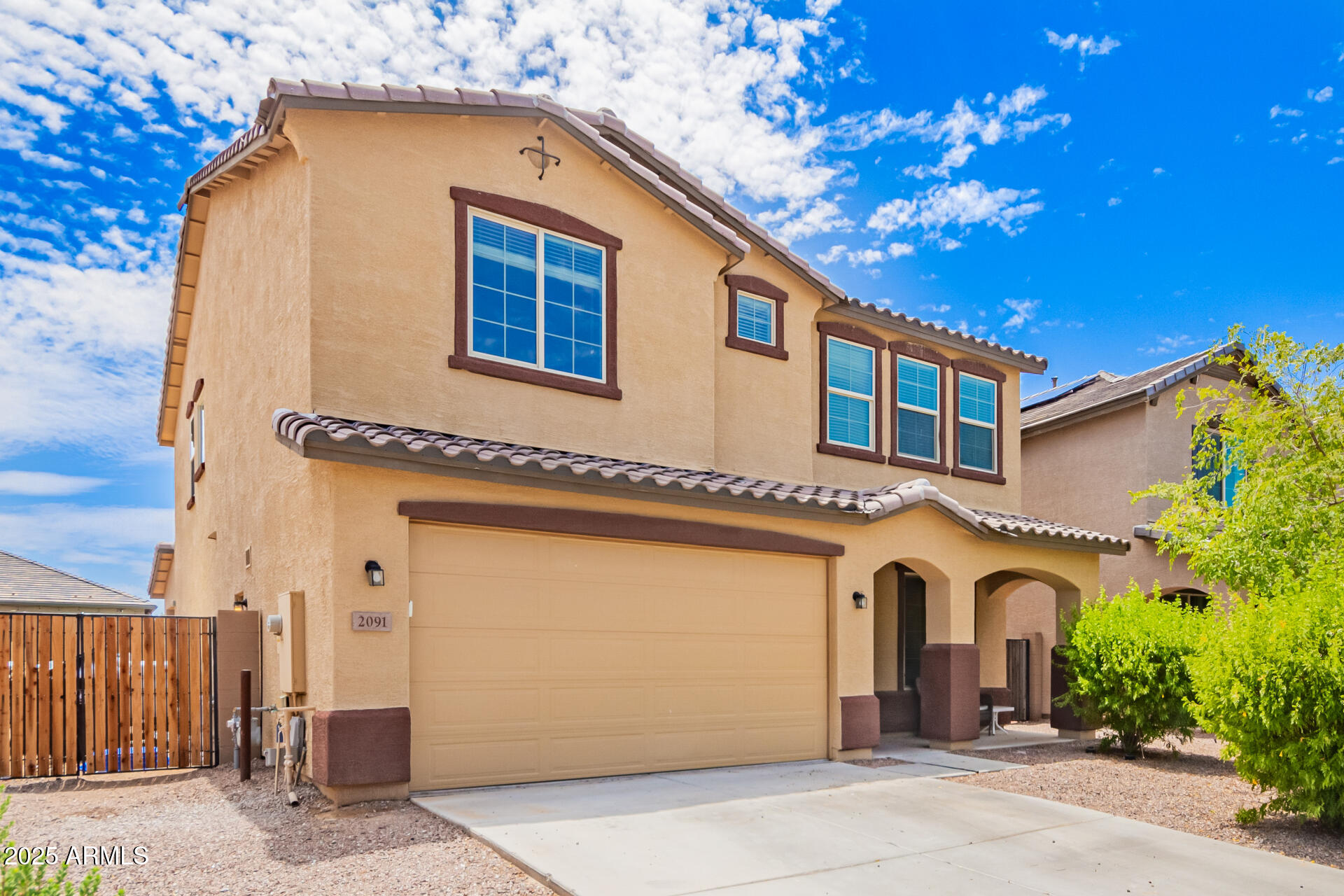 2091 W GARLAND Drive
