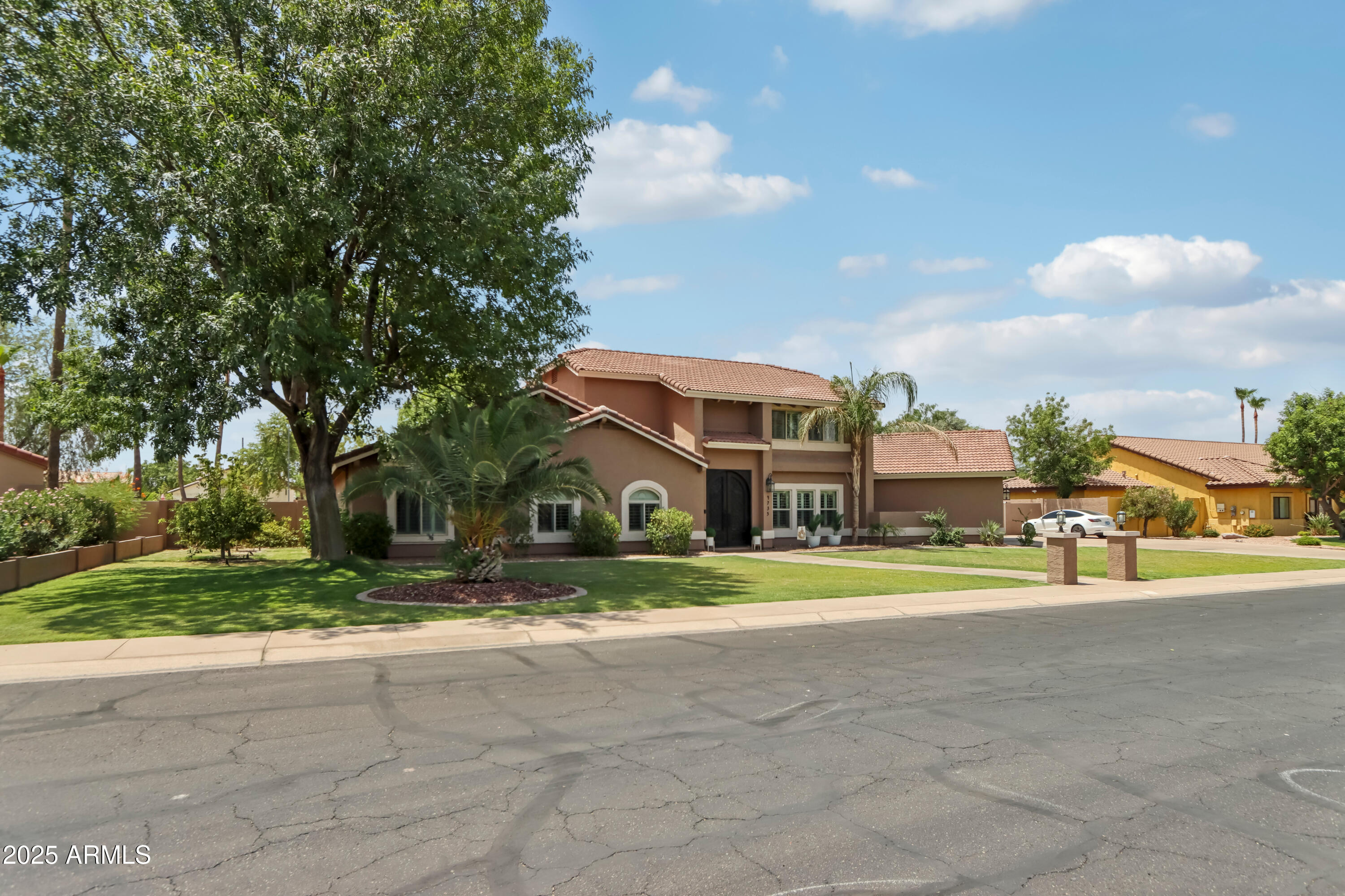 4735 E HARMONY Circle