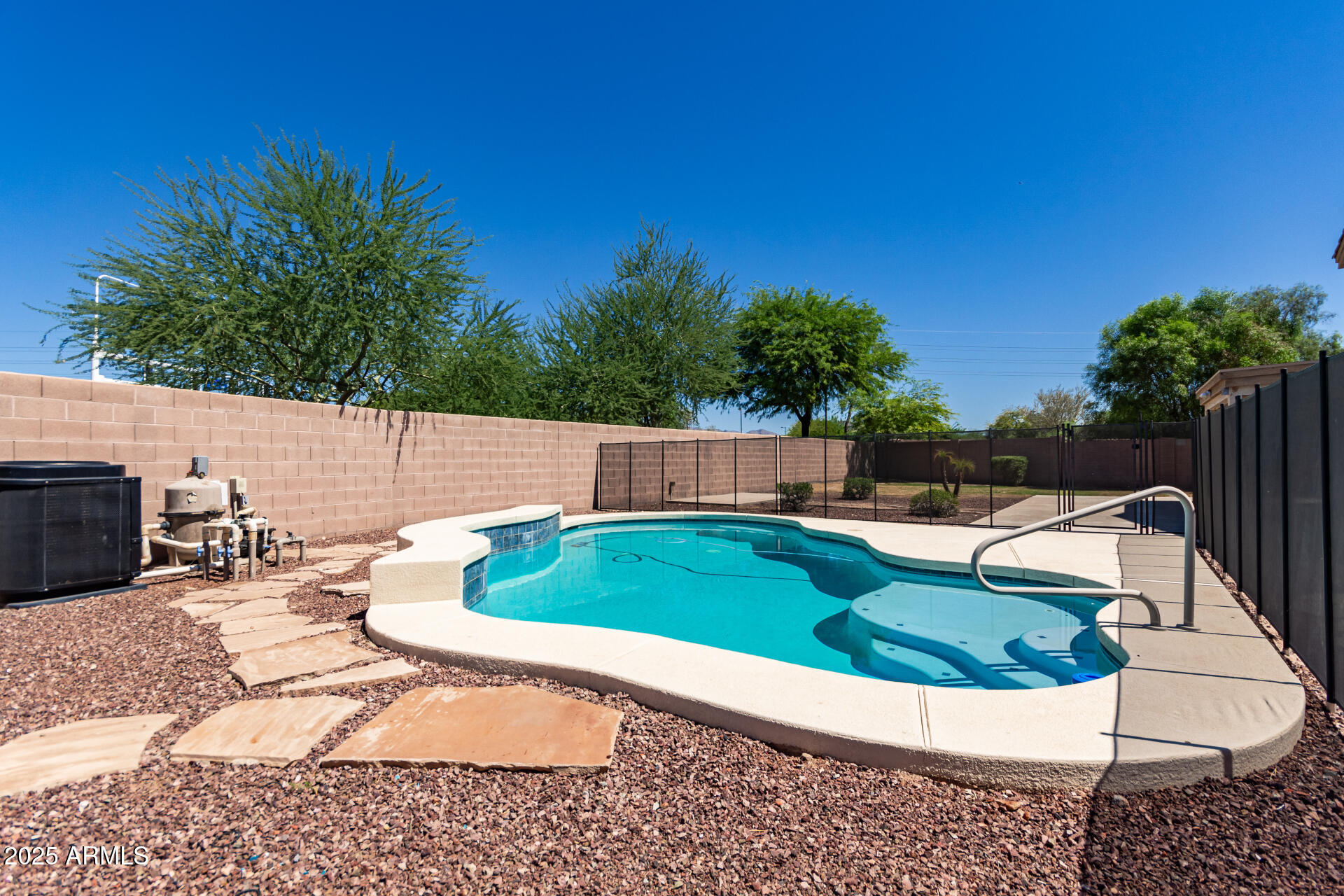 23242 W YAVAPAI Street