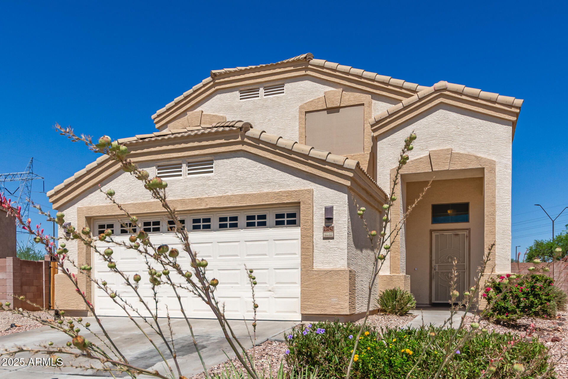 23242 W YAVAPAI Street