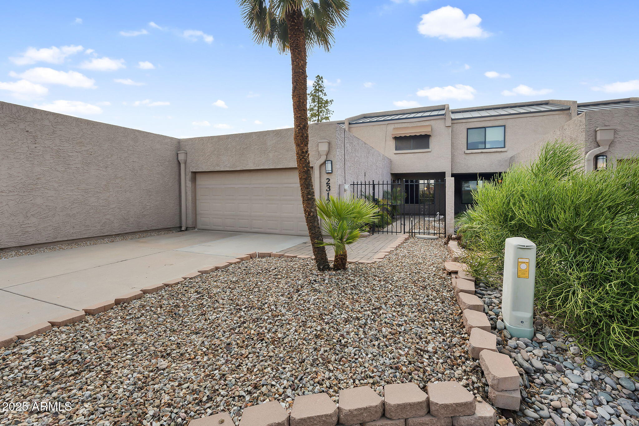 2312 S FOREST Avenue