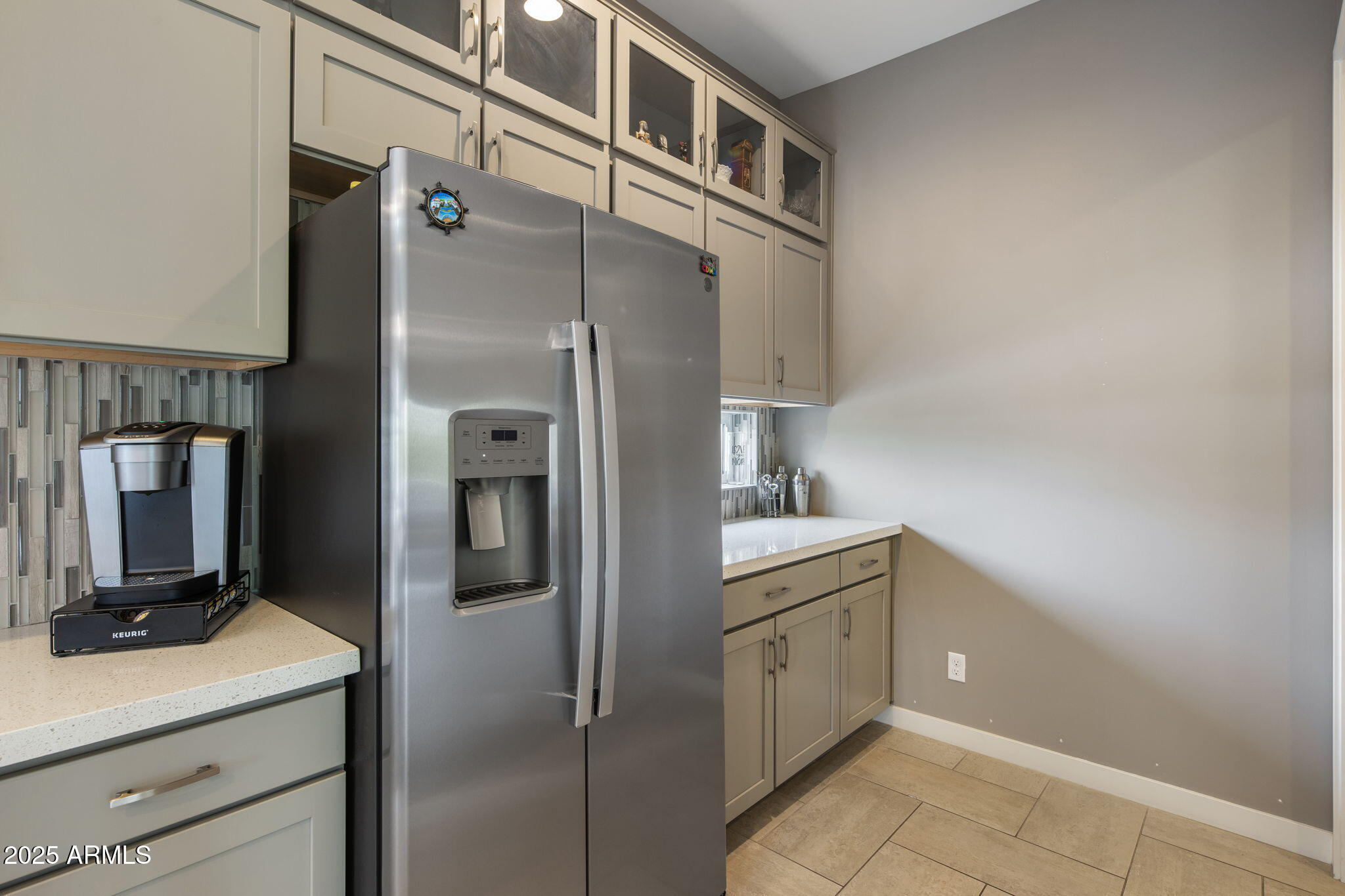 325 E CORONADO Road, 19