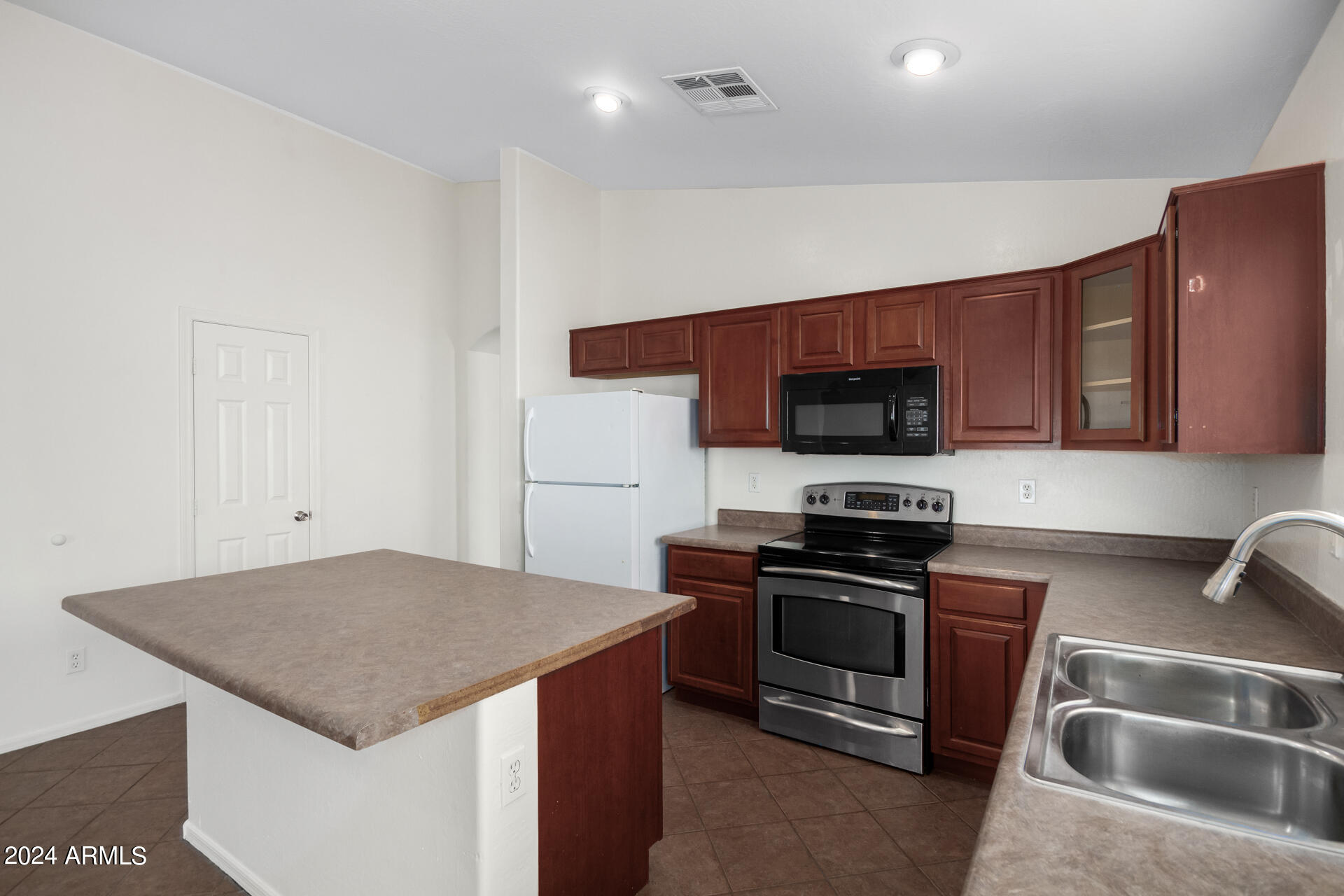 3821 W South Butte Road