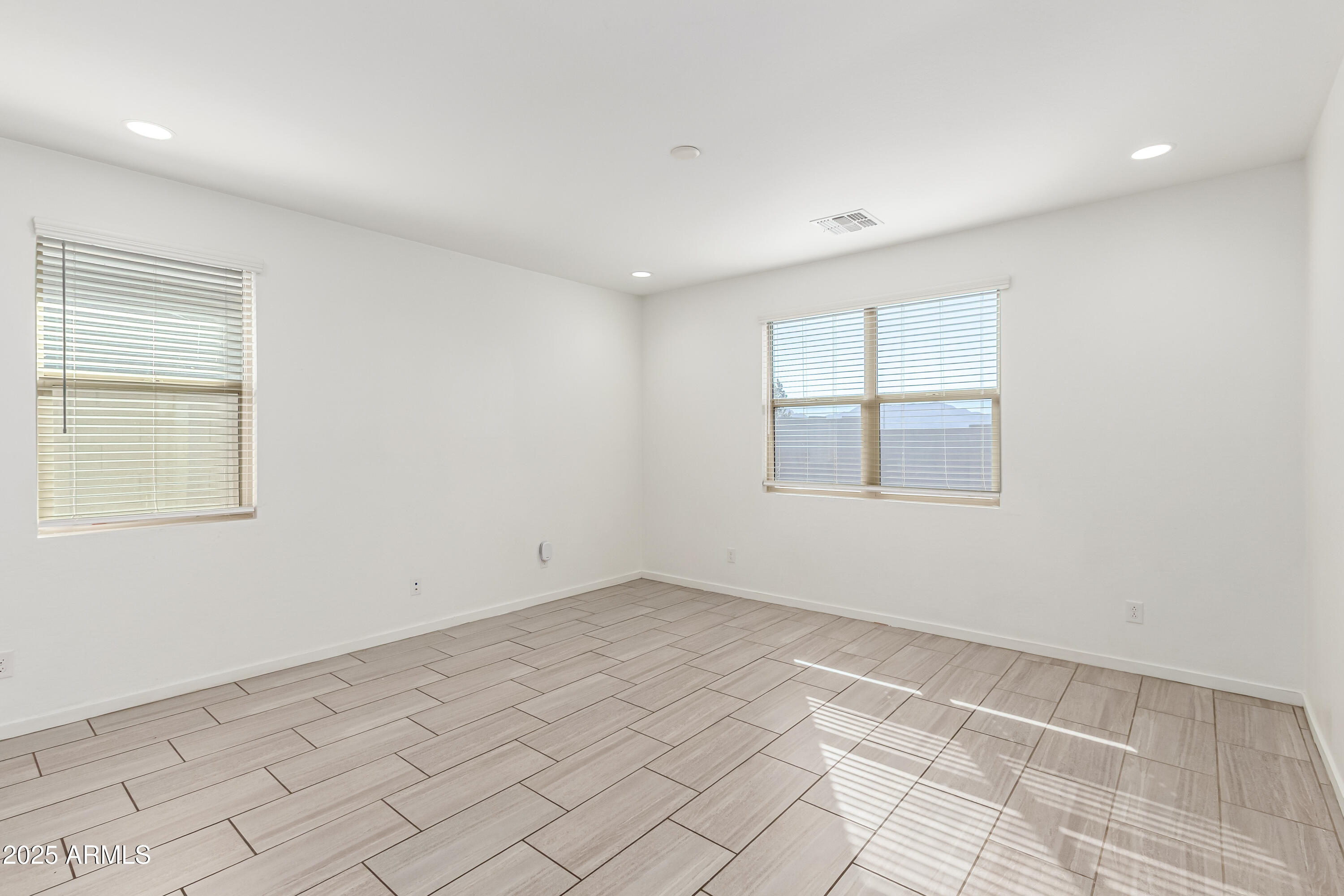 11106 S 56TH Lane