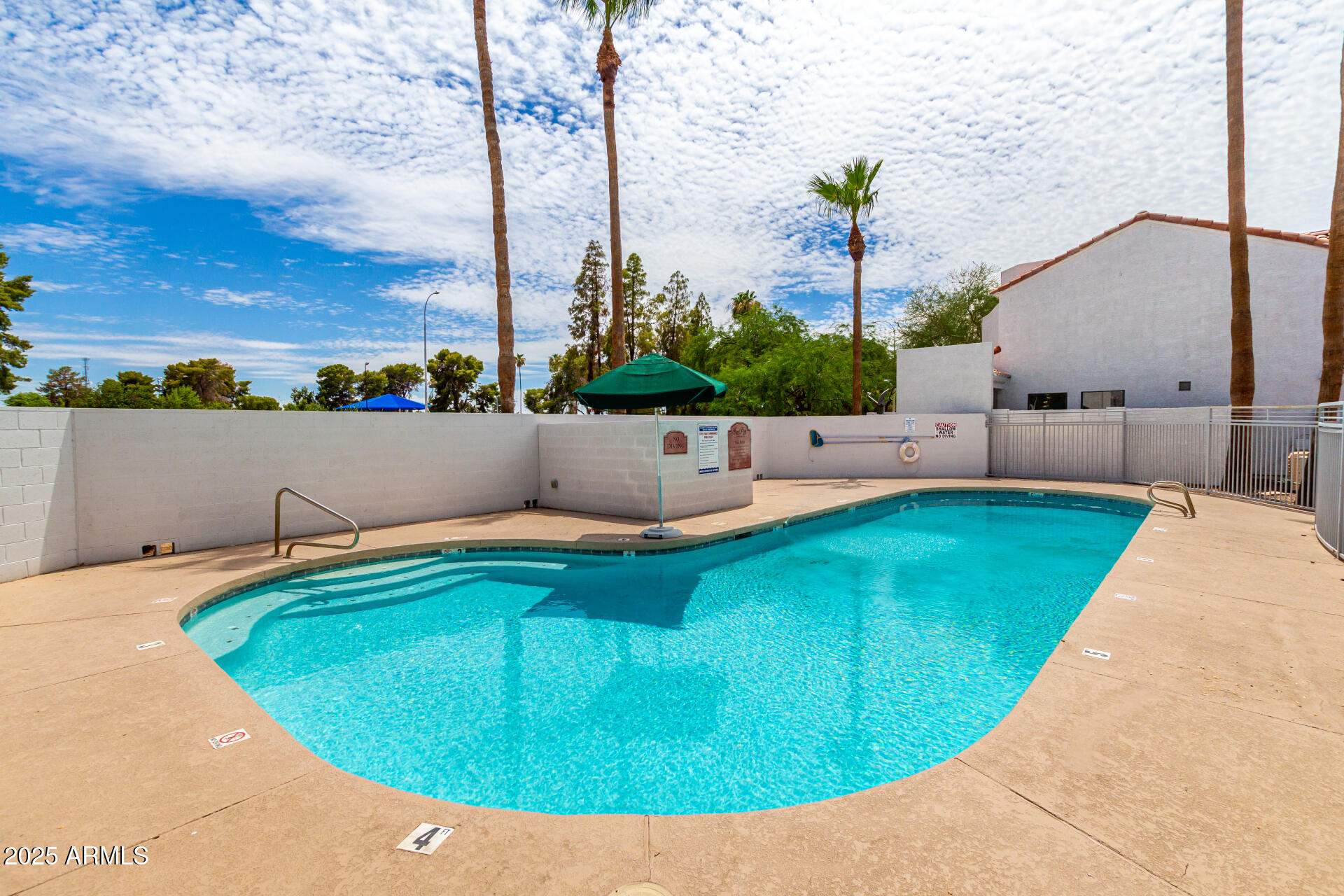280 S ELIZABETH Way 14