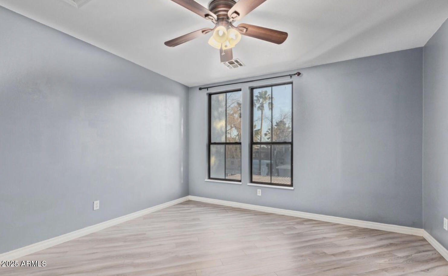 280 S ELIZABETH Way 14