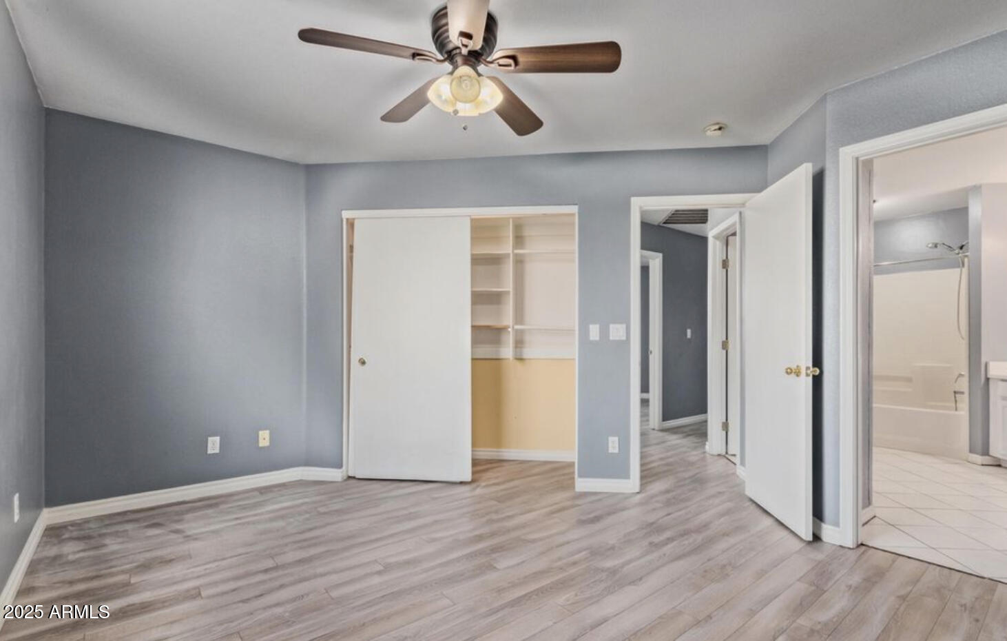 280 S ELIZABETH Way 14