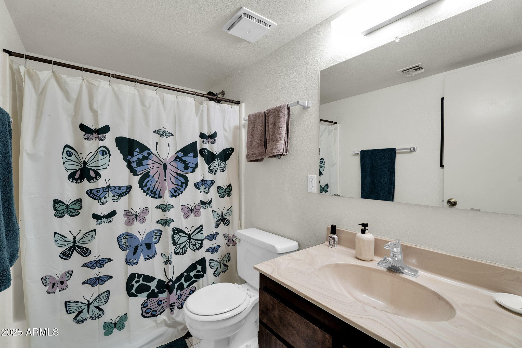 10828 N BILTMORE Drive 223