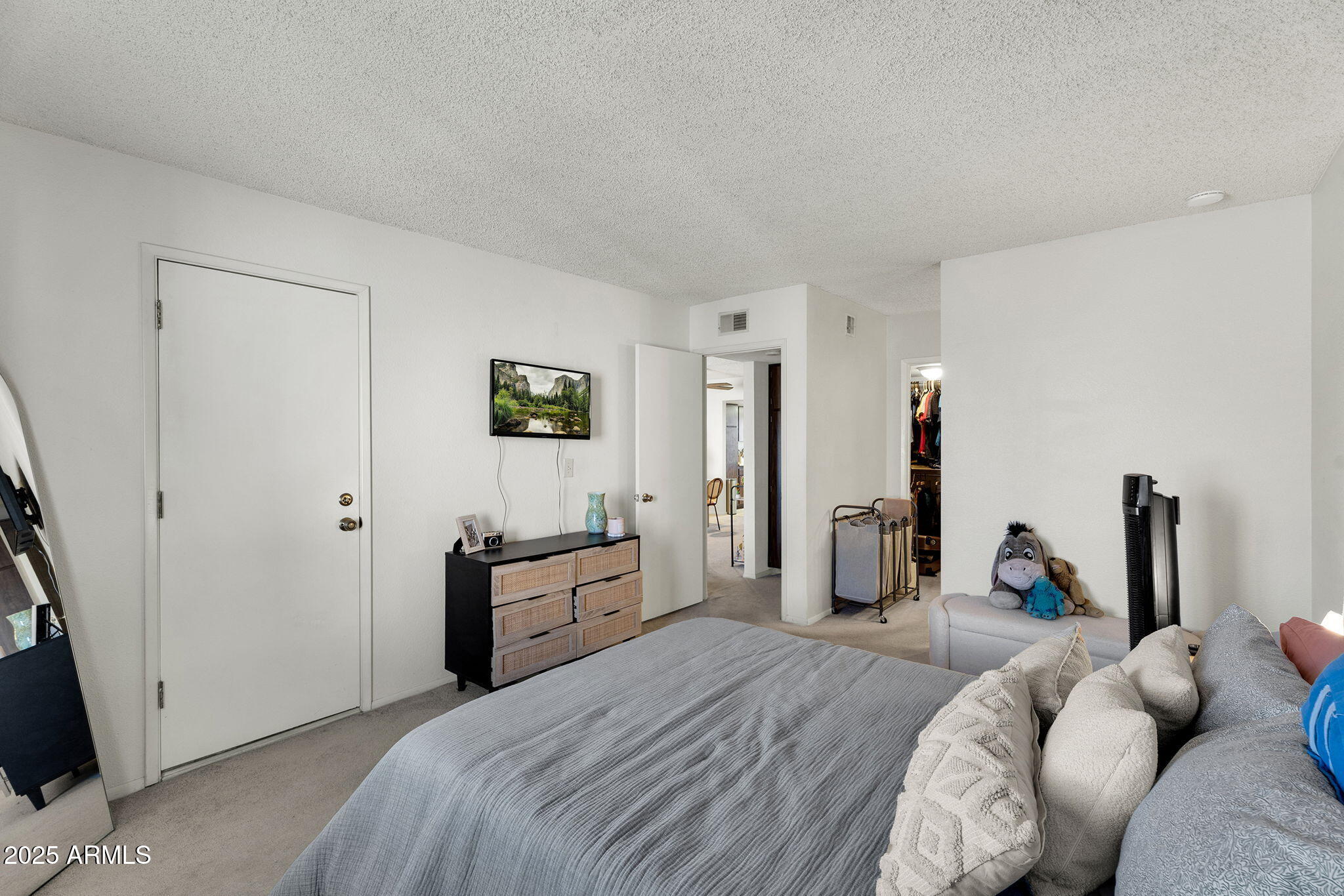 10828 N BILTMORE Drive 223