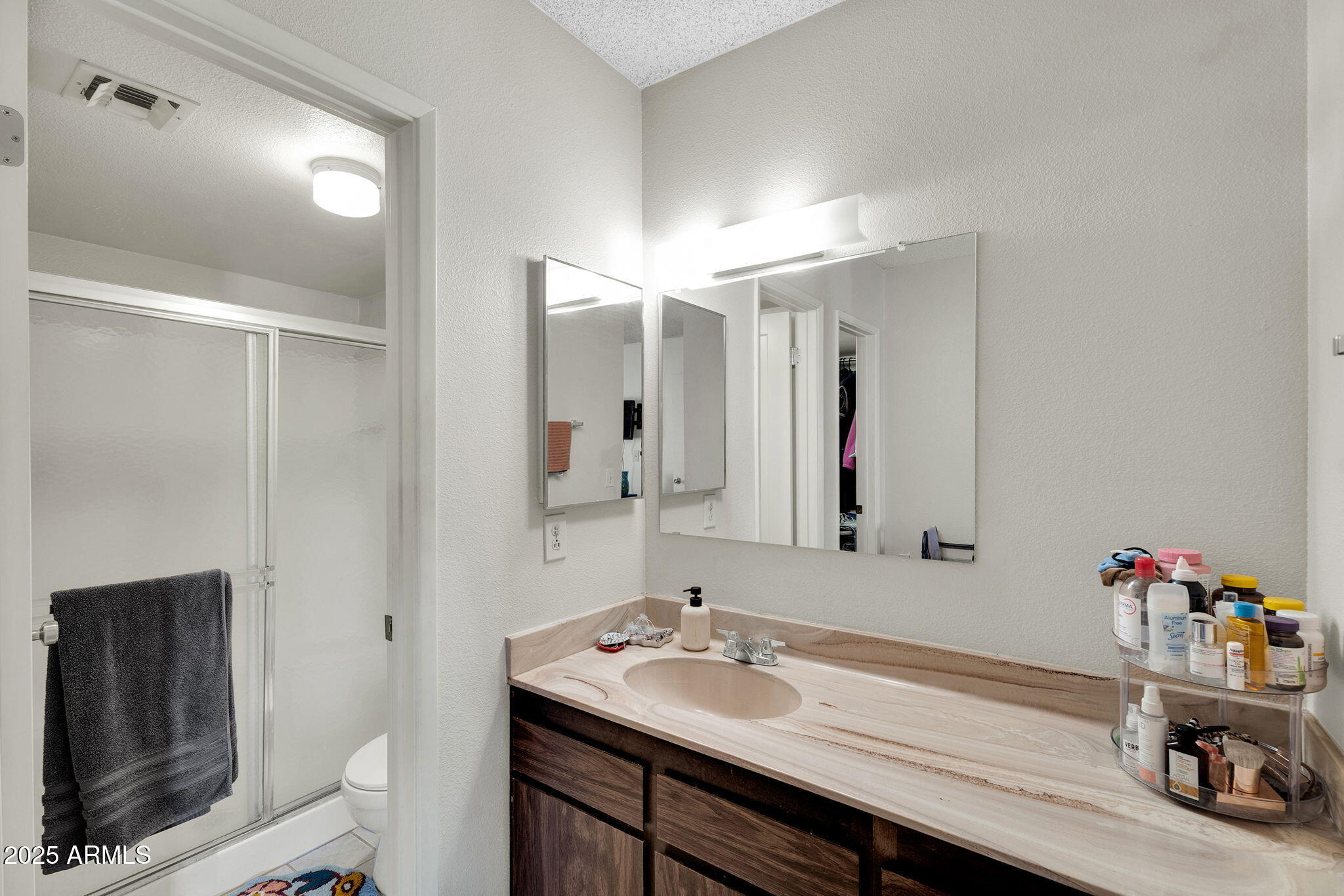 10828 N BILTMORE Drive 223