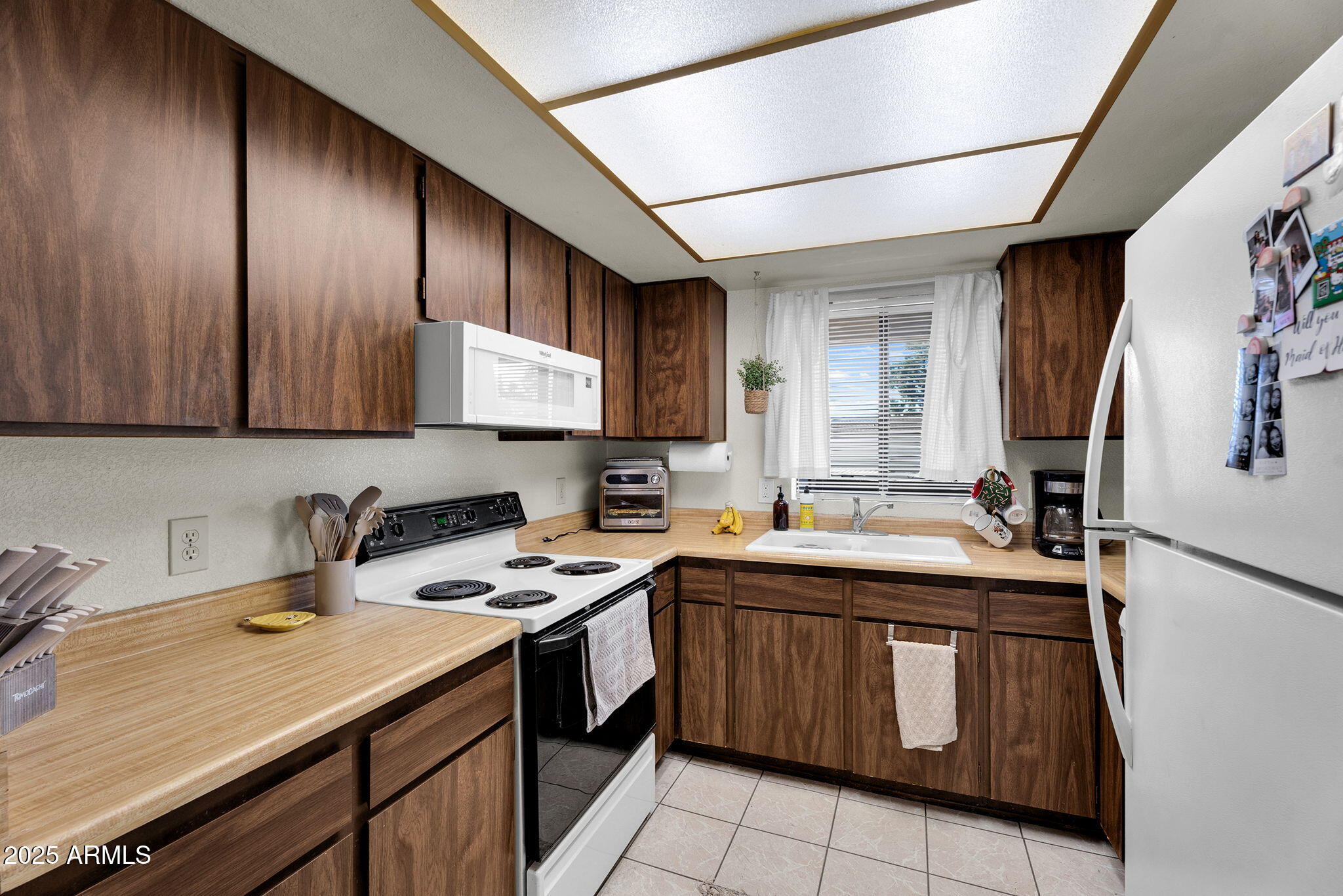 10828 N BILTMORE Drive 223