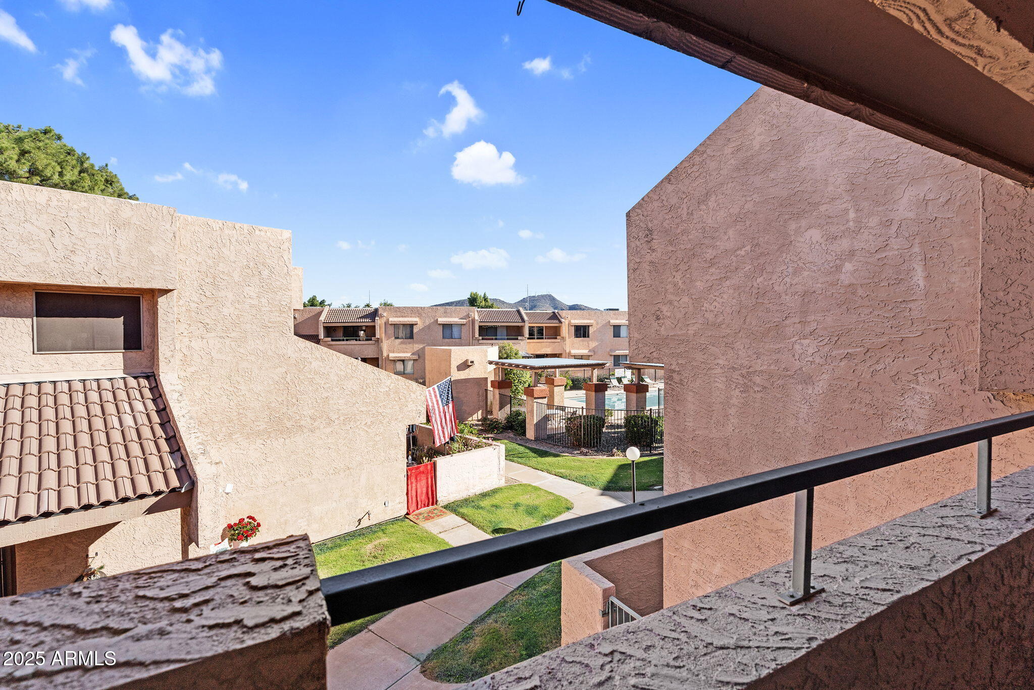 10828 N BILTMORE Drive 223