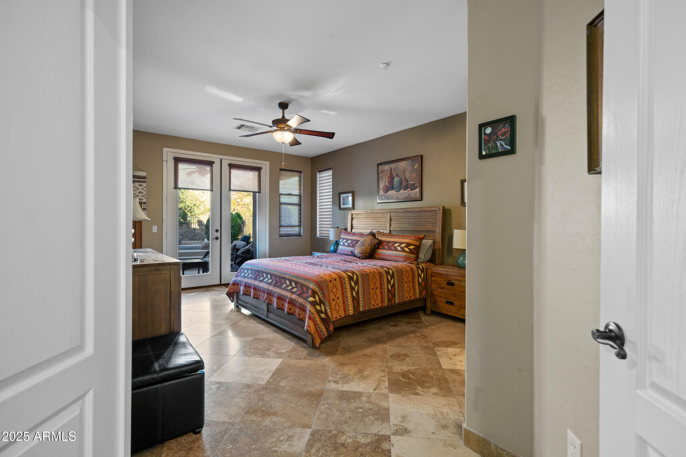 9811 N DESERT ROSE Drive